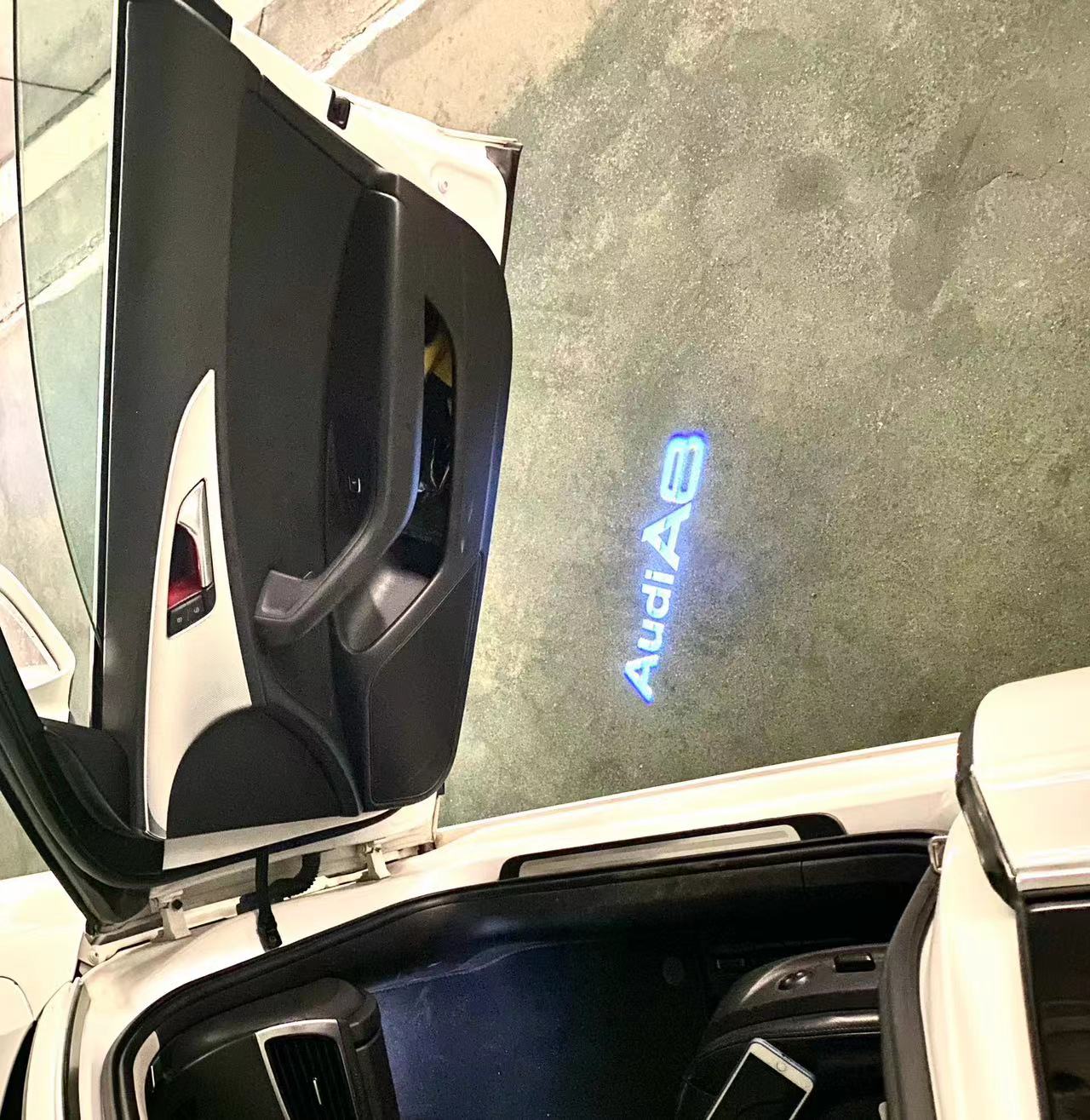 AUDI LOGO PROJECTOT LIGHTS Nr.46 (الكمية 1 = 2 Logo Films /2 أضواء الباب)