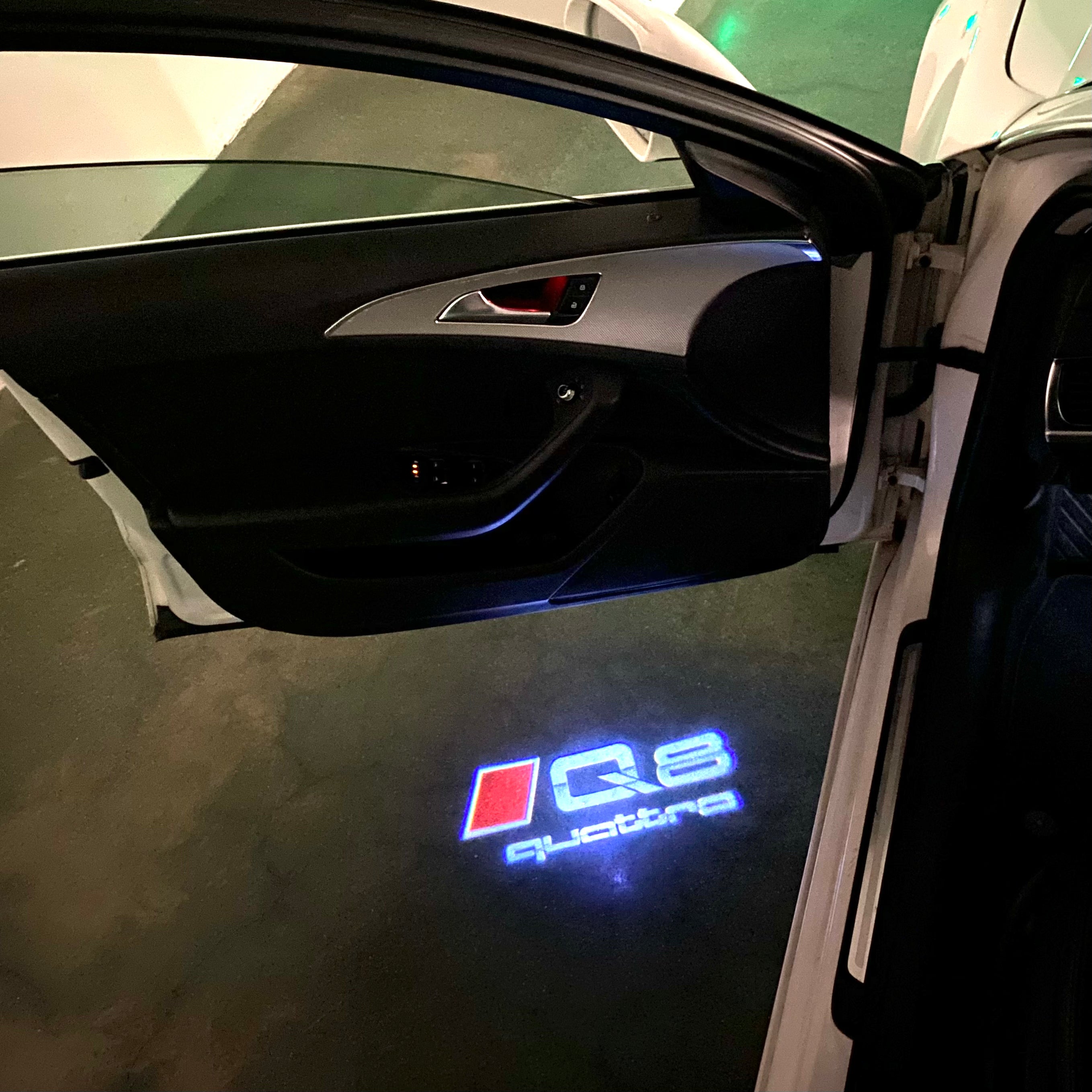 AUDI LOGO PROJECTOT LIGHTS Nr.120 (الكمية 1 = 2 Logo Films /2 أضواء الباب)
