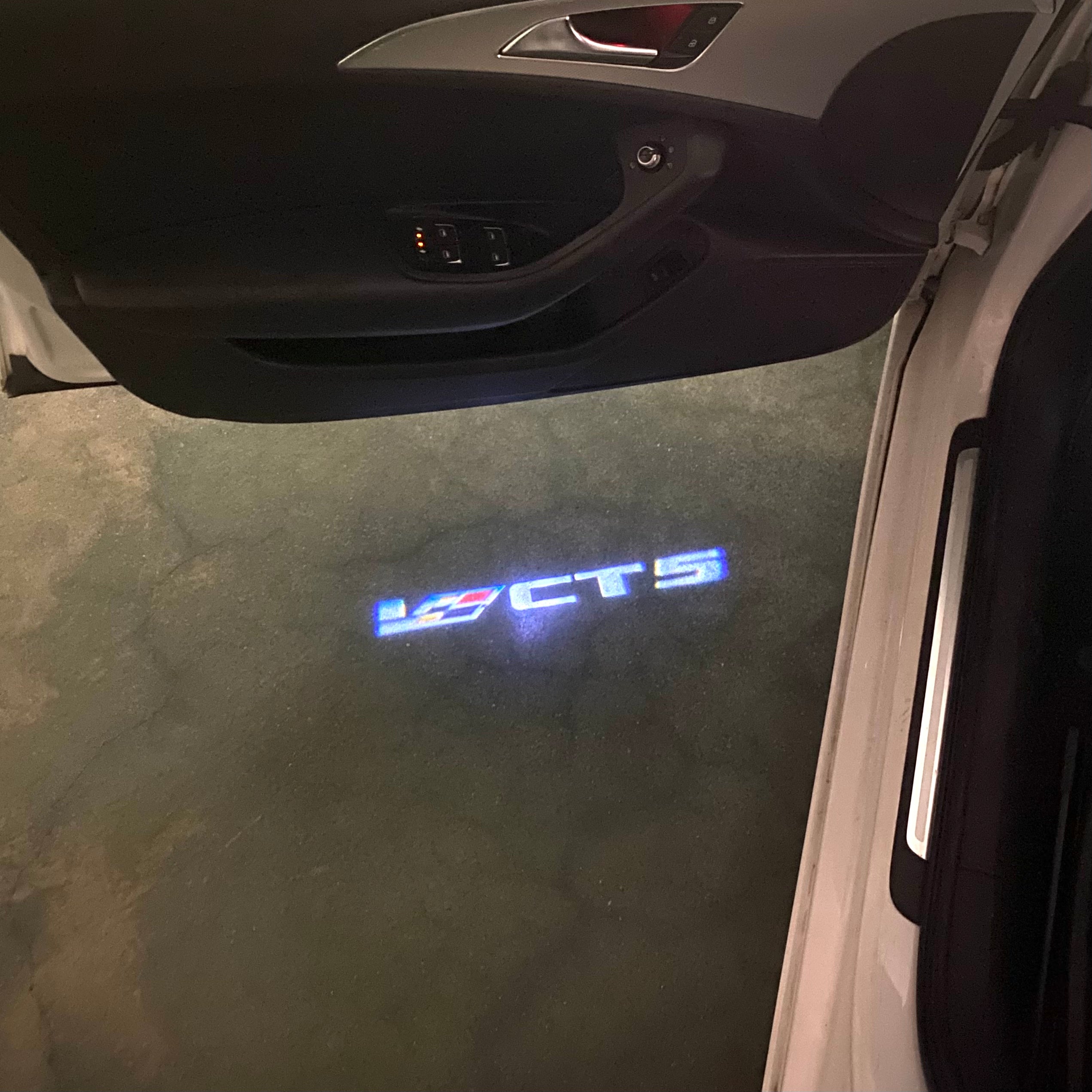 CADILLAC CT5 LOGO PROJECTOT LIGHTS Nr.9806 (quantity 1 = 2 Logo Films /2 door lights）