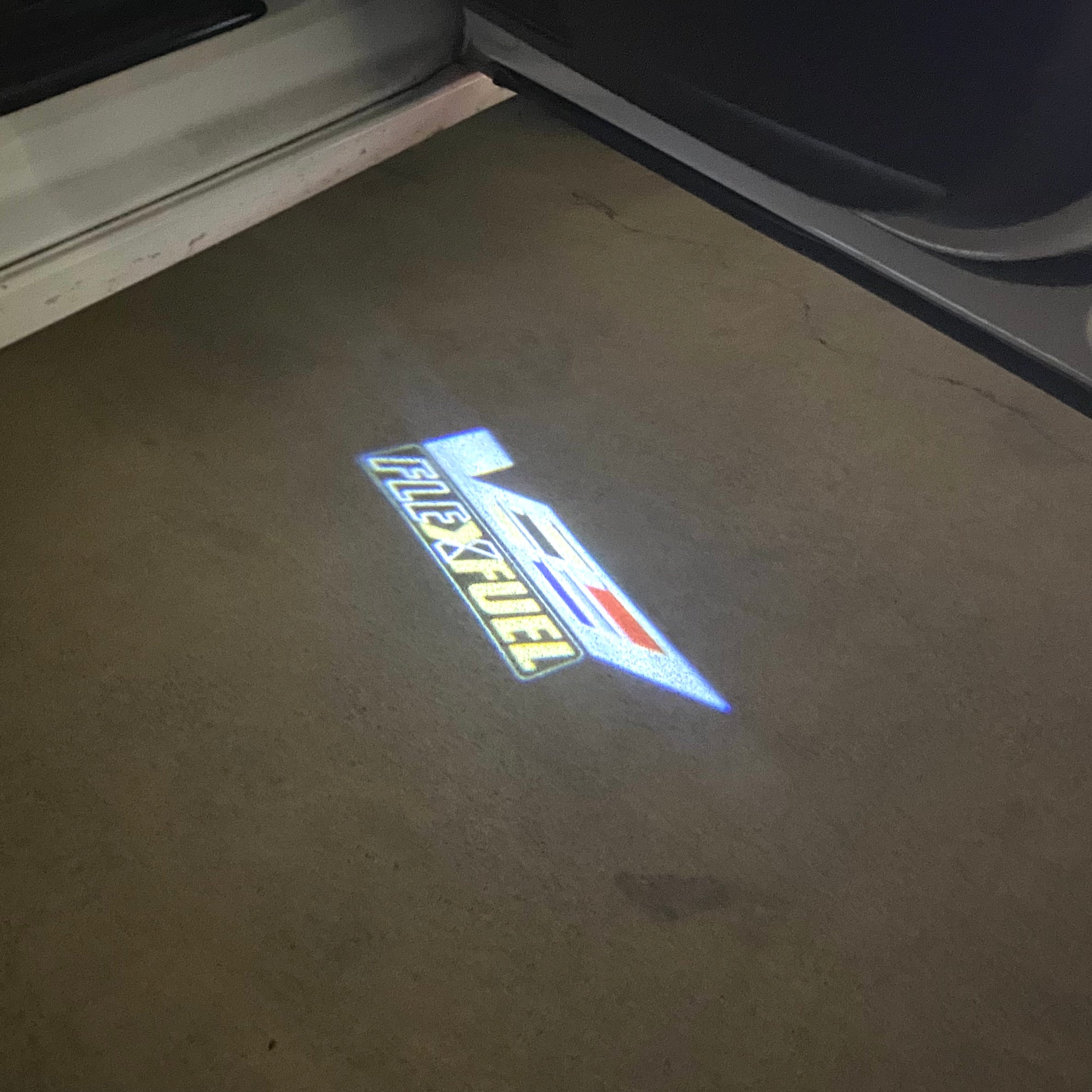 AUDI LOGO PROJECTOT LIGHTS Nr.19 (Menge 1 = 2 Logo Folien /2 Türleuchten)