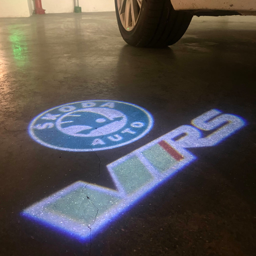 SKODA VRS LOGO LIGHTS Nr.21(Menge 1 = 2 Logo Film / 2 Türlichter)