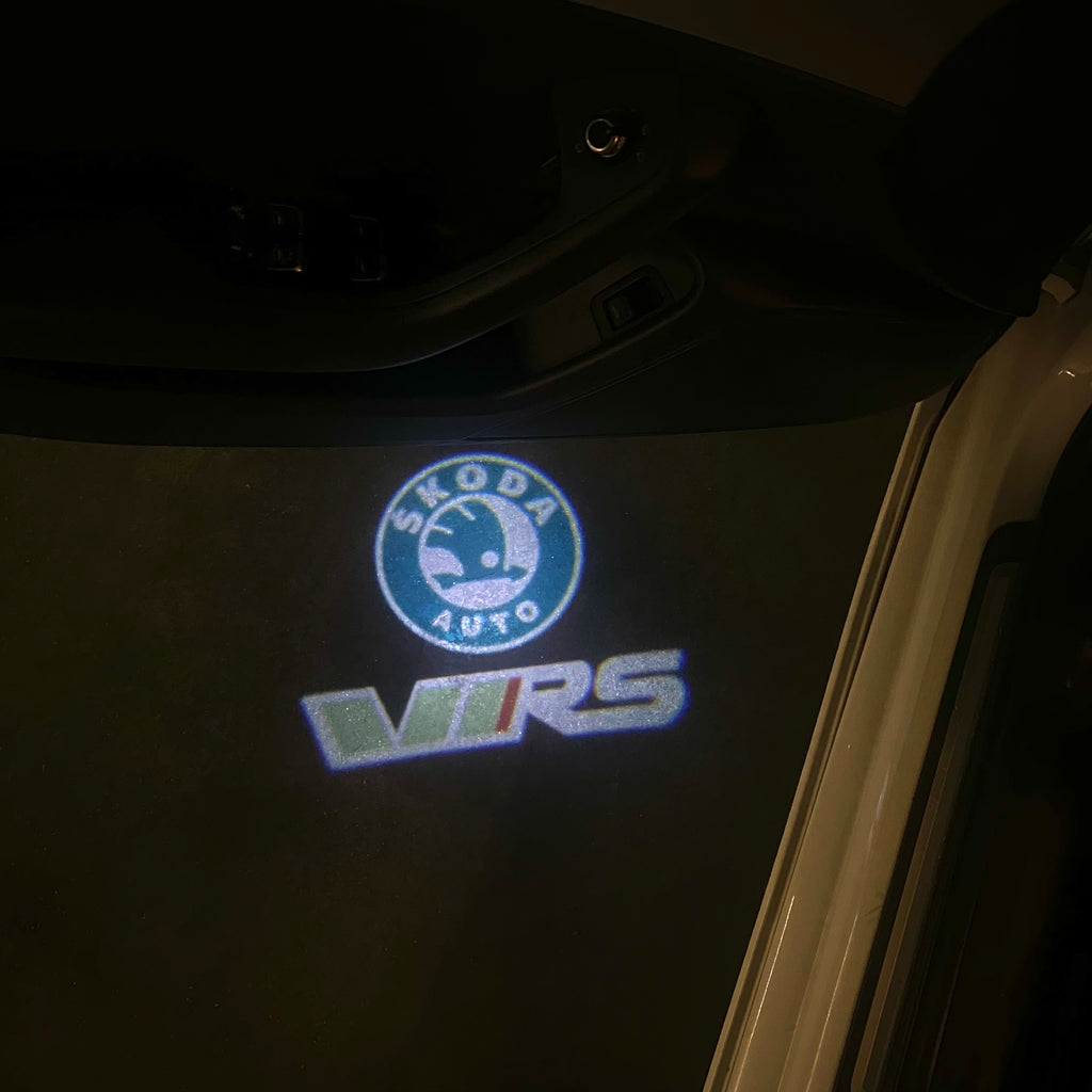 SKODA VRS LOGO LIGHTS Nr.21(Menge 1 = 2 Logo Film / 2 Türlichter)