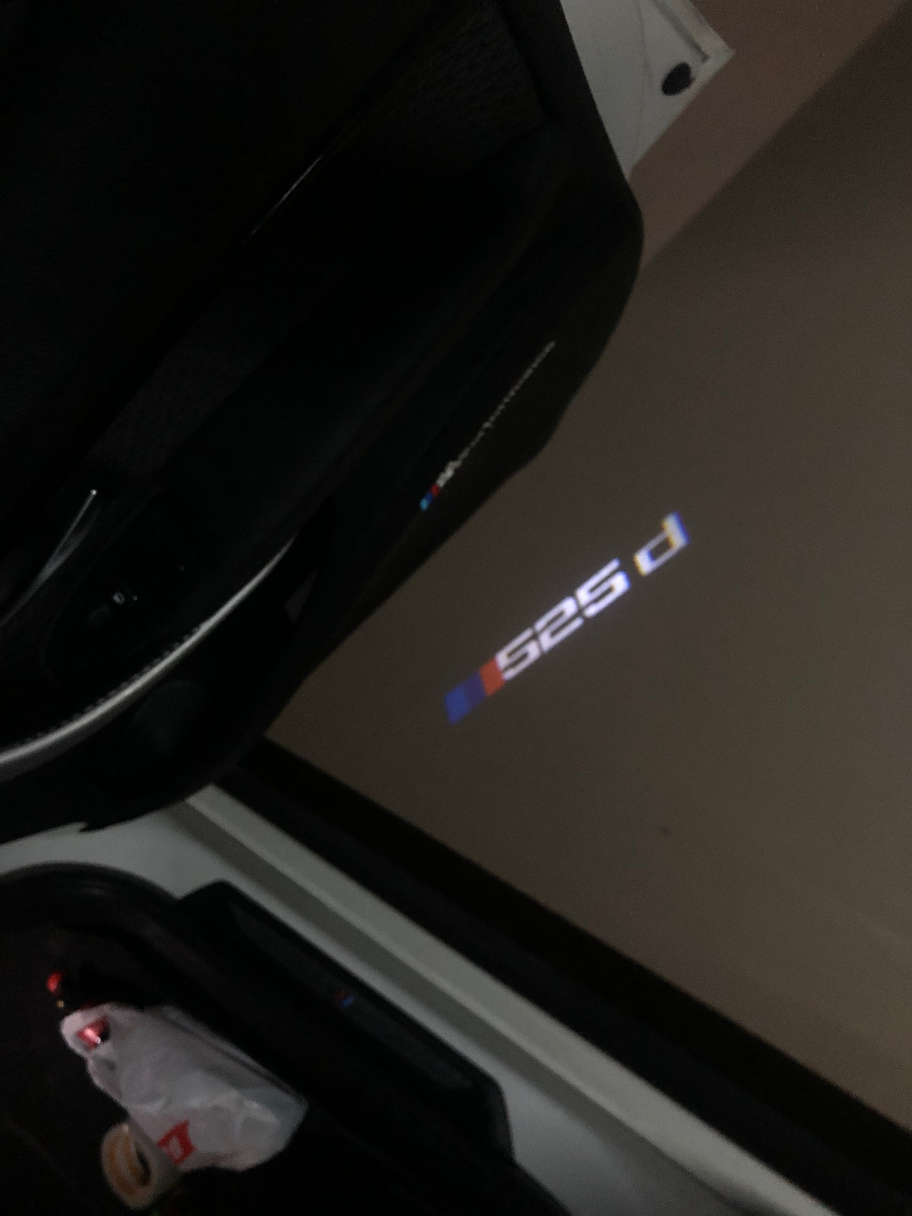 LUCES DE PROYECTOR DEL LOGOTIPO BMW M3 Nr.24 (cantidad 1 = 1 juegos / 2 luces de puerta)