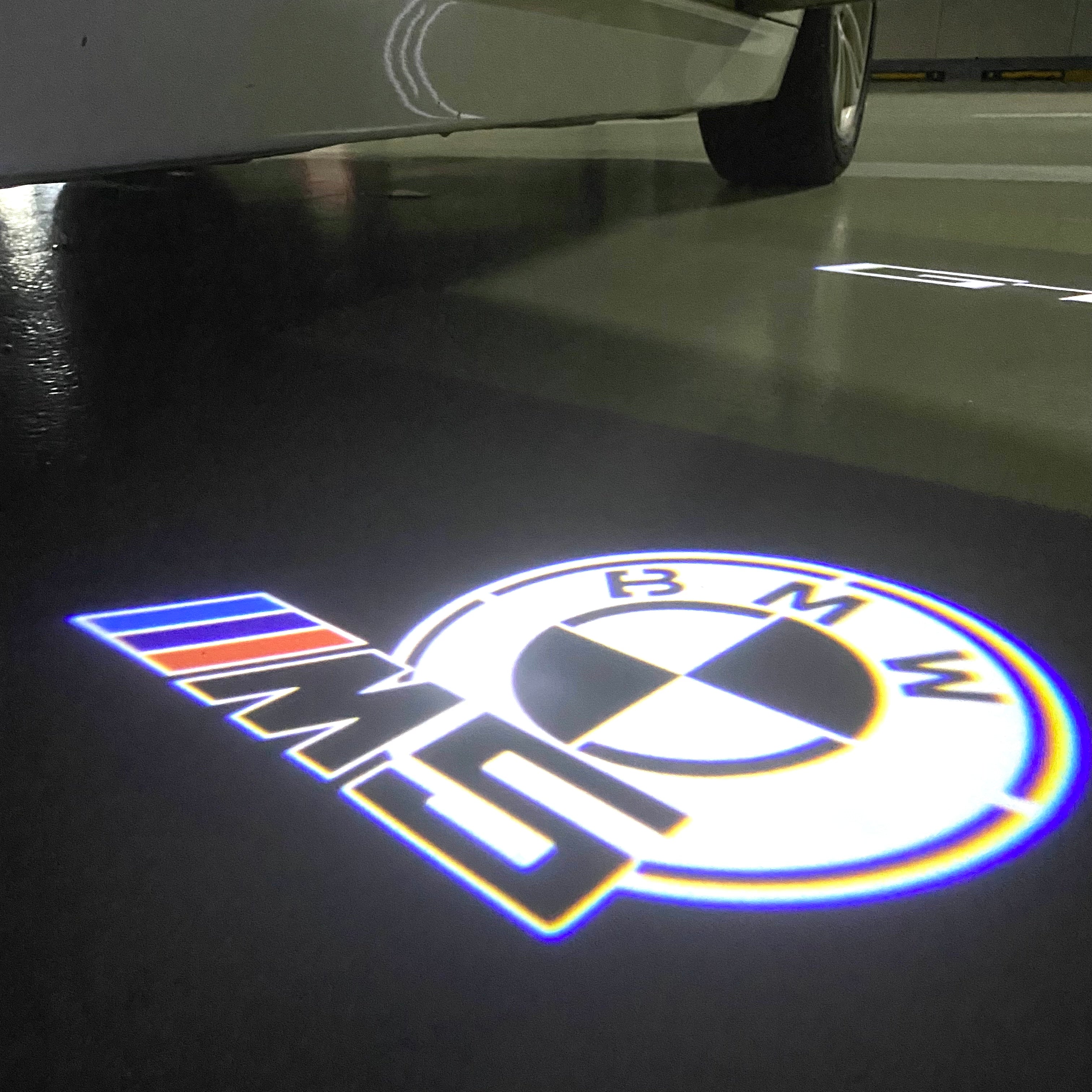 LUCES DE PROYECTOR DEL LOGOTIPO BMW M3 Nr.24 (cantidad 1 = 1 juegos / 2 luces de puerta)