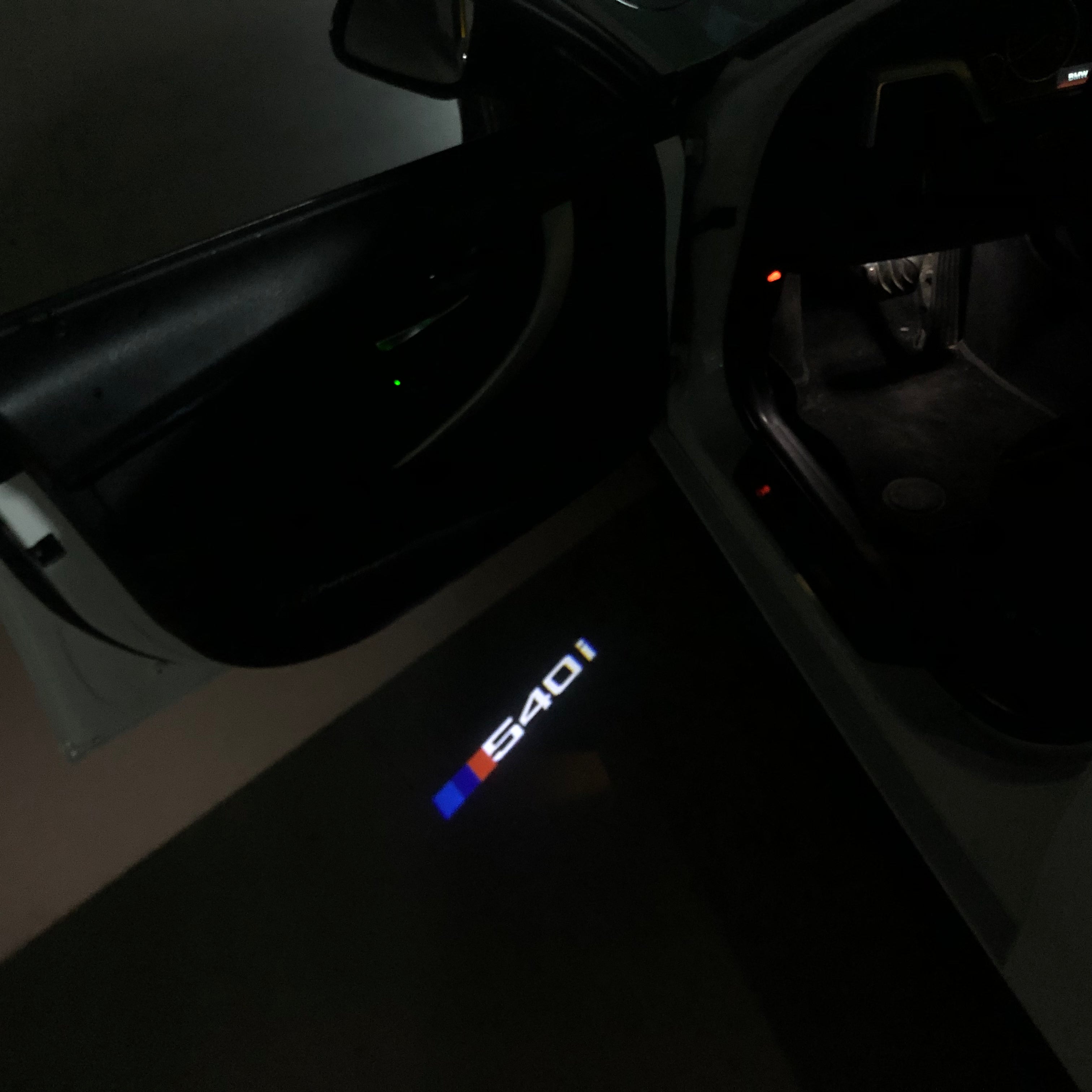 LUCES DE PROYECTOR DEL LOGOTIPO BMW M3 Nr.24 (cantidad 1 = 1 juegos / 2 luces de puerta)