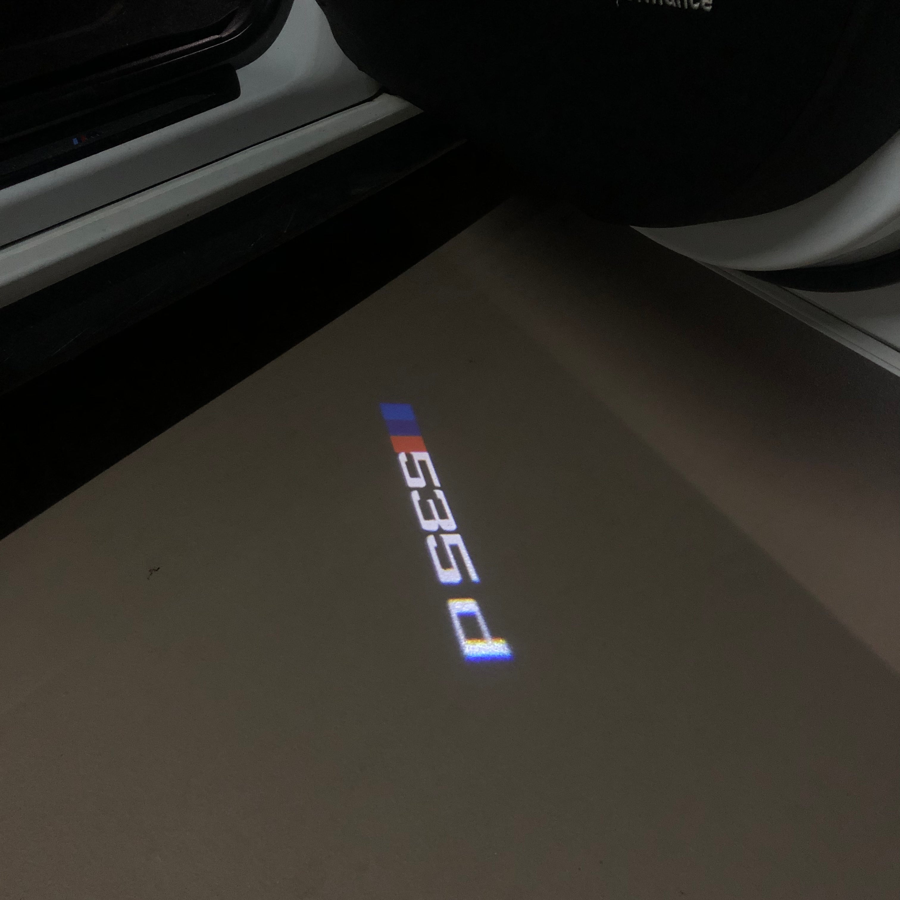LUCES DE PROYECTOR DEL LOGOTIPO BMW M3 Nr.24 (cantidad 1 = 1 juegos / 2 luces de puerta)