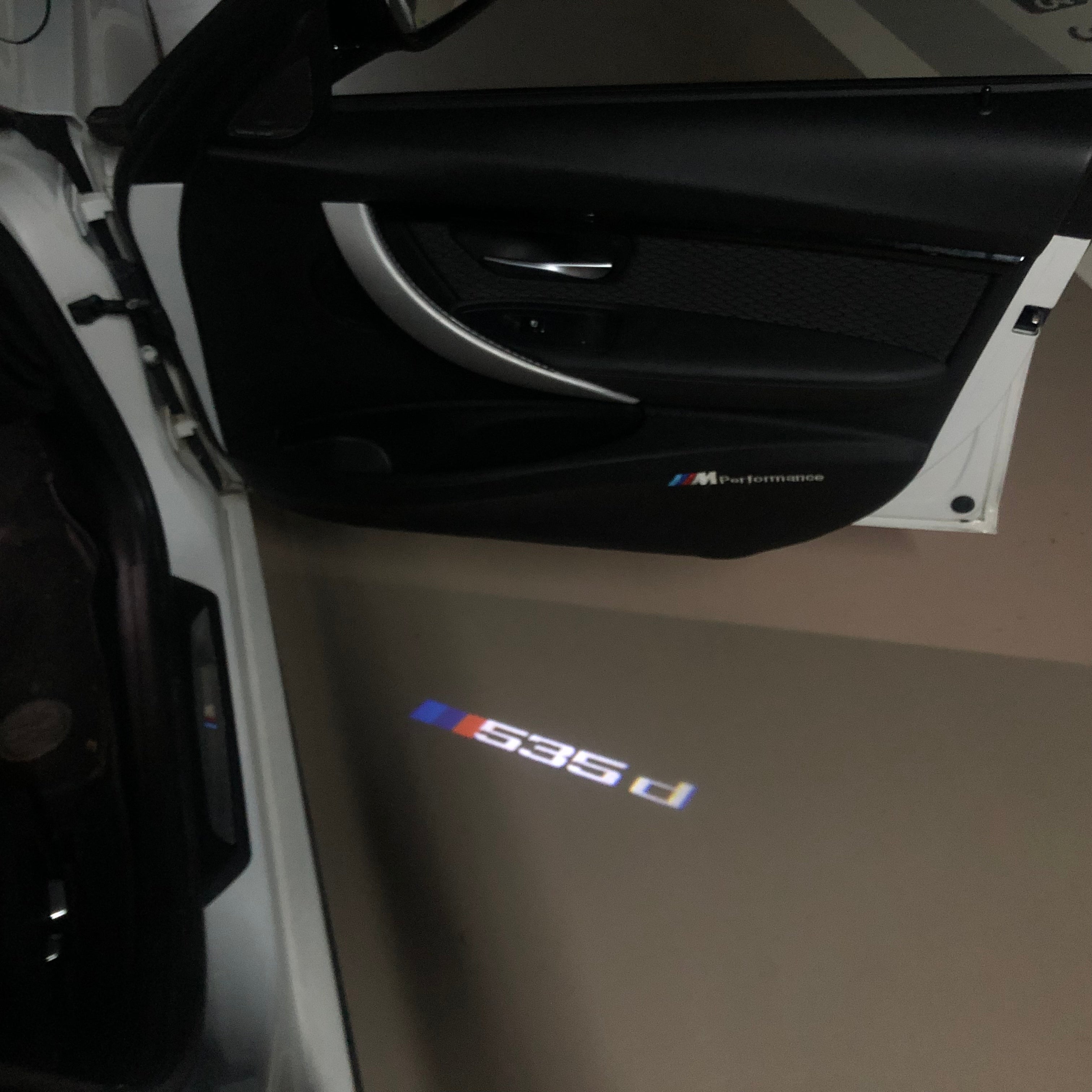 LUCES DE PROYECTOR DEL LOGOTIPO BMW M3 Nr.24 (cantidad 1 = 1 juegos / 2 luces de puerta)