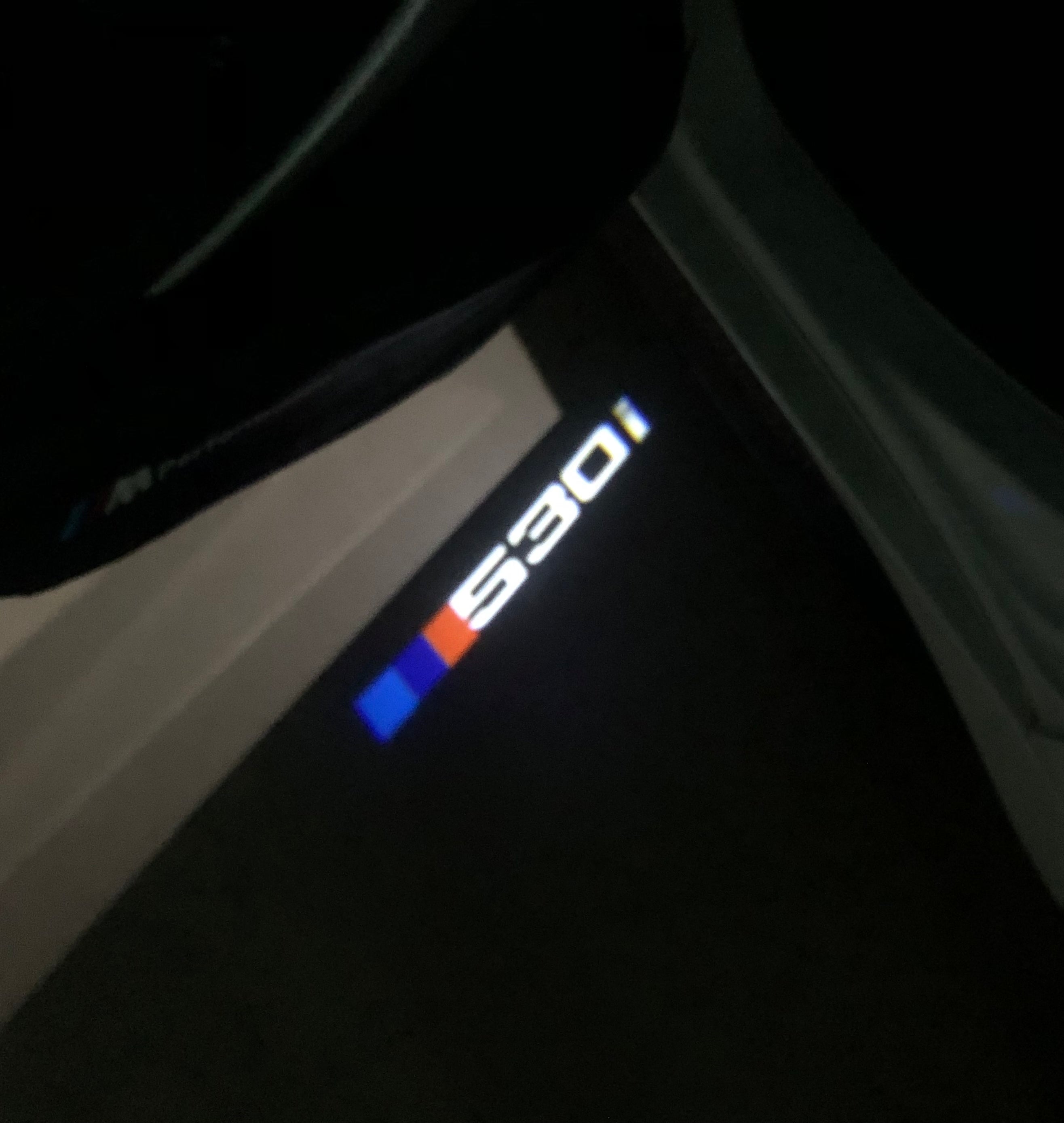 LUCES DE PROYECTOR DEL LOGOTIPO BMW M3 Nr.24 (cantidad 1 = 1 juegos / 2 luces de puerta)