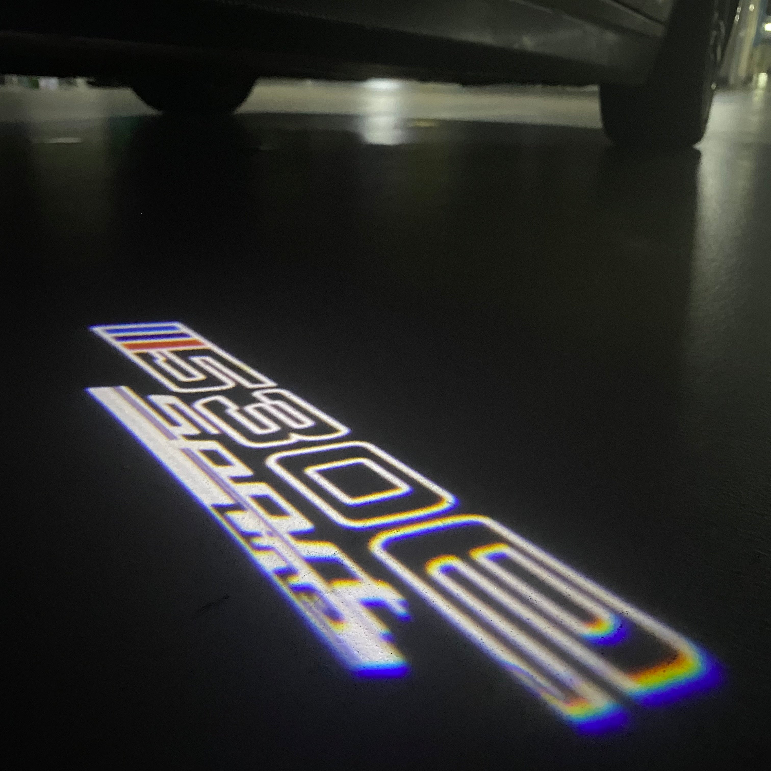 LUCES DE PROYECTOR DEL LOGOTIPO BMW M3 Nr.24 (cantidad 1 = 1 juegos / 2 luces de puerta)