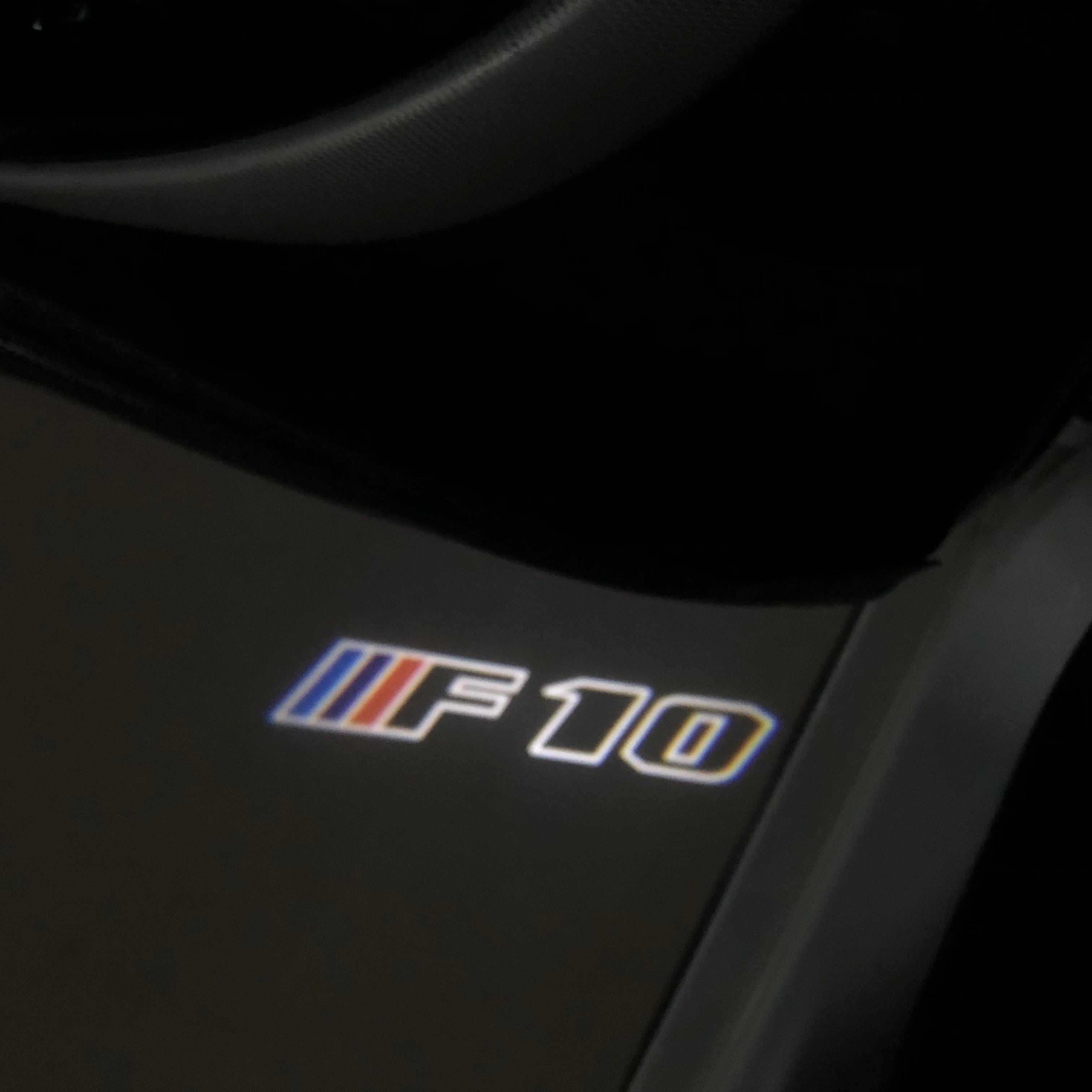 BMW M3 LOGO PROJECTOT LIGHTS Nr.24 (Menge 1 = 1 Sets/2 Türleuchten)