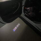 LUCES DE PROYECTOR DEL LOGOTIPO BMW M3 Nr.24 (cantidad 1 = 1 juegos / 2 luces de puerta)