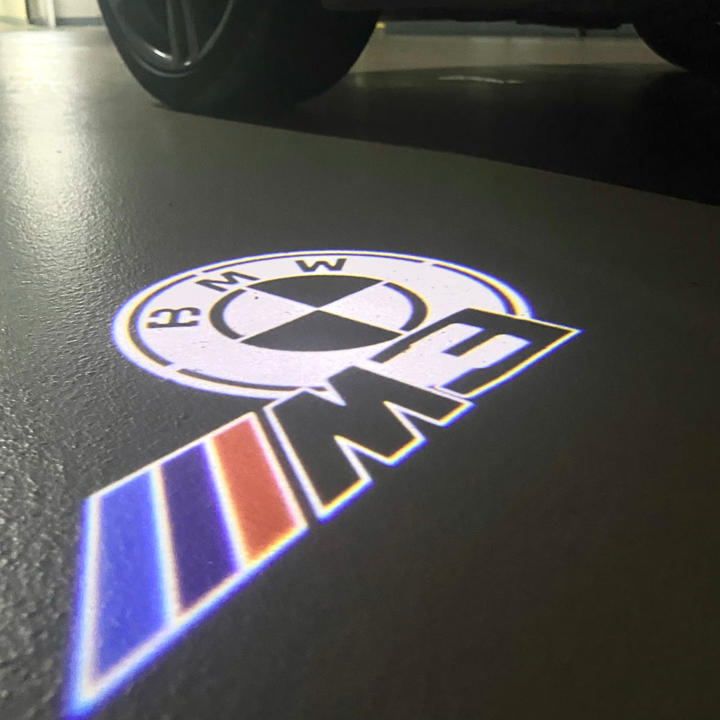 LUCES DE PROYECTOR DEL LOGOTIPO BMW M3 Nr.24 (cantidad 1 = 1 juegos / 2 luces de puerta)