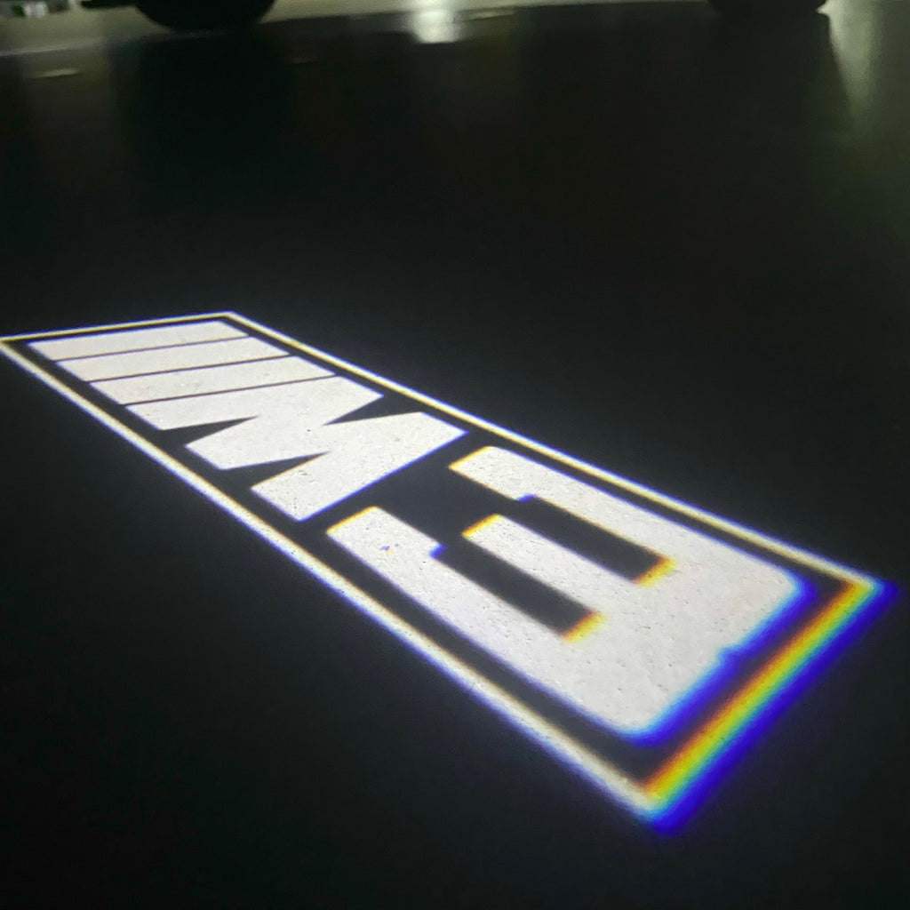 ÉCLAIRAGE DE PROJECTEUR BMW M3 LOGO Nr.24 (quantité 1 = 1 jeux / 2 feux de porte)