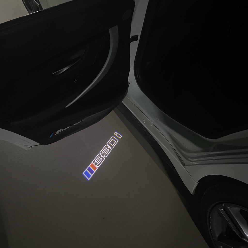 ÉCLAIRAGE DE PROJECTEUR BMW M3 LOGO Nr.24 (quantité 1 = 1 jeux / 2 feux de porte)