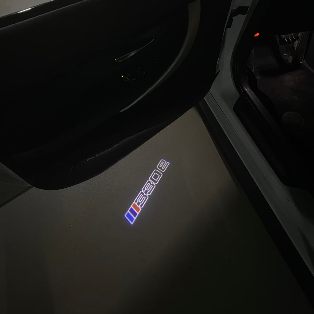 LUCES DE PROYECTOR DEL LOGOTIPO BMW M3 Nr.24 (cantidad 1 = 1 juegos / 2 luces de puerta)