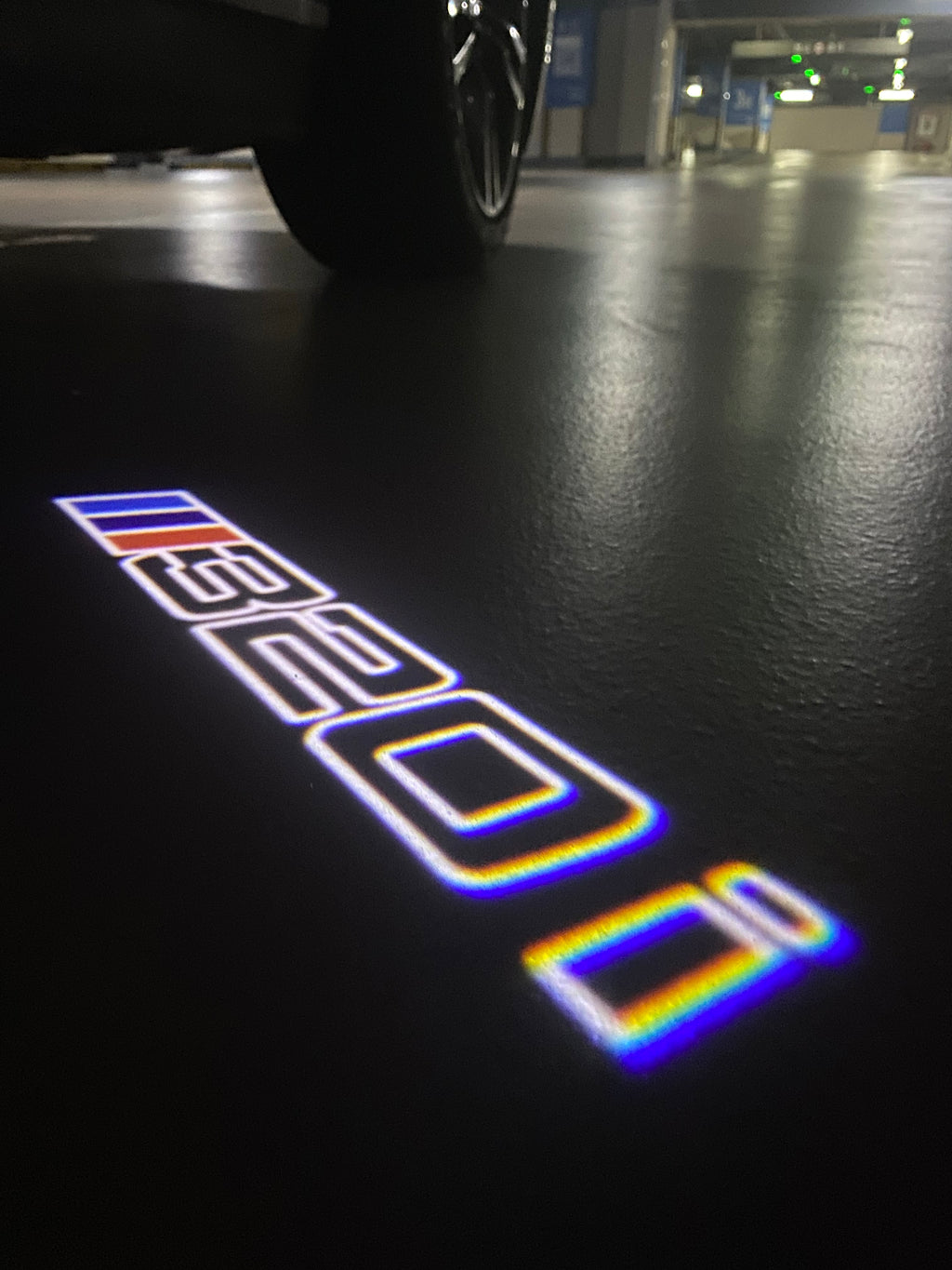 LUCES DE PROYECTOR DEL LOGOTIPO BMW M3 Nr.24 (cantidad 1 = 1 juegos / 2 luces de puerta)