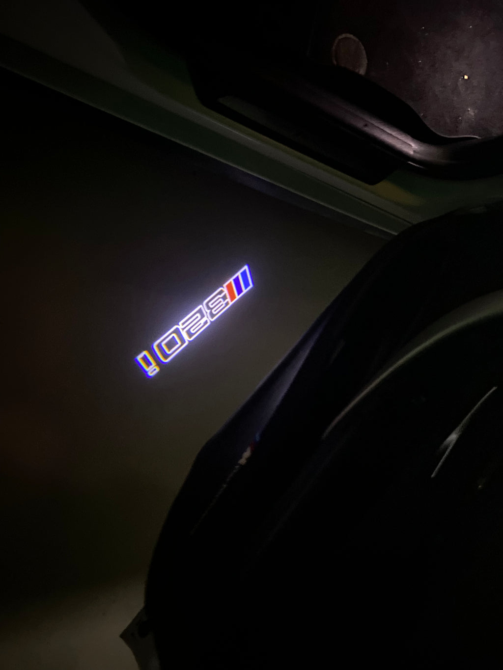 LUCES DE PROYECTOR DEL LOGOTIPO BMW M3 Nr.24 (cantidad 1 = 1 juegos / 2 luces de puerta)