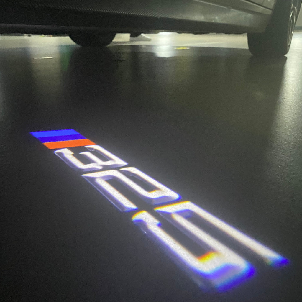 ÉCLAIRAGE DE PROJECTEUR BMW M3 LOGO Nr.24 (quantité 1 = 1 jeux / 2 feux de porte)