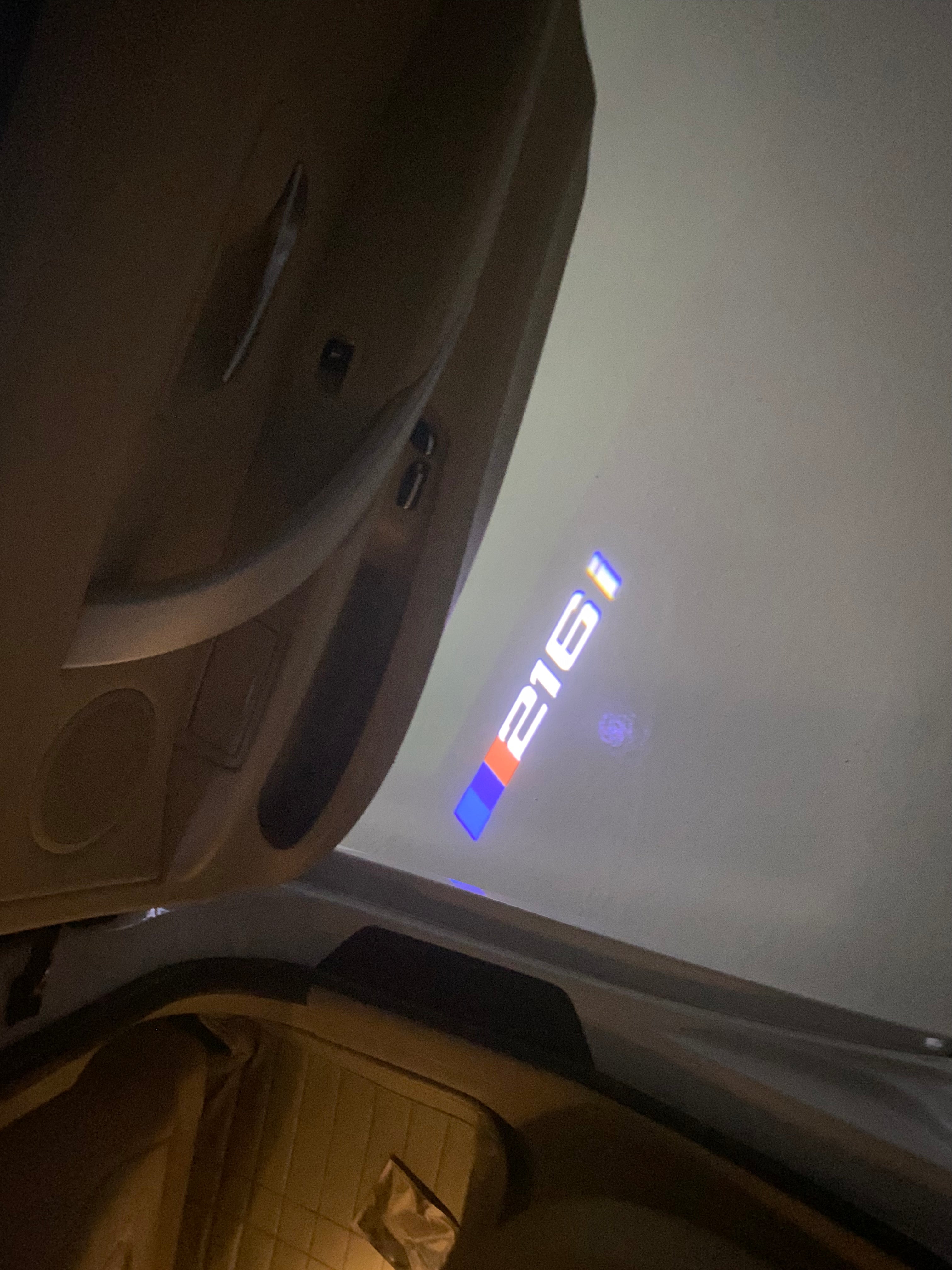 LUCES DE PROYECTOR DEL LOGOTIPO BMW M3 Nr.24 (cantidad 1 = 1 juegos / 2 luces de puerta)