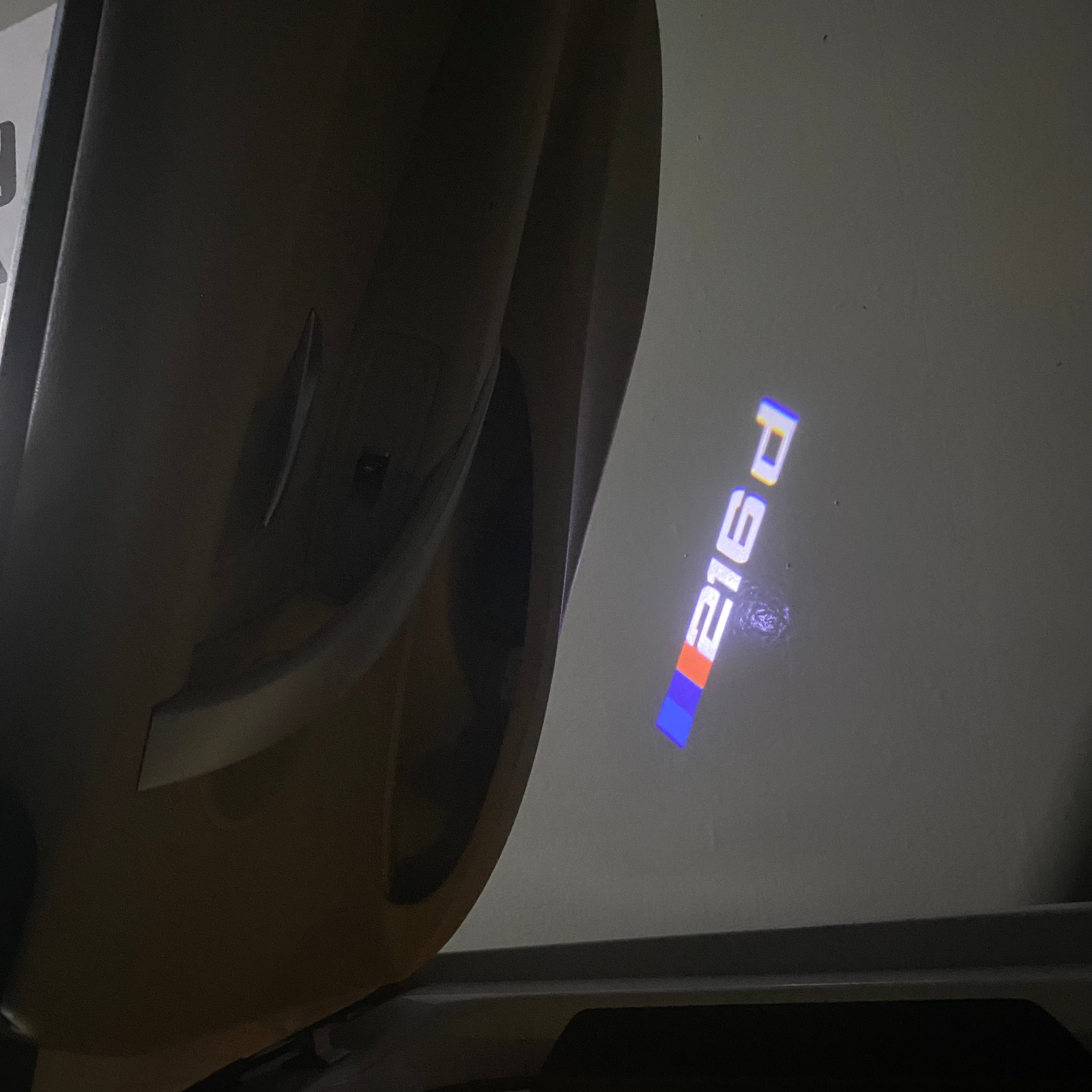 LUCES DE PROYECTOR DEL LOGOTIPO BMW M3 Nr.24 (cantidad 1 = 1 juegos / 2 luces de puerta)