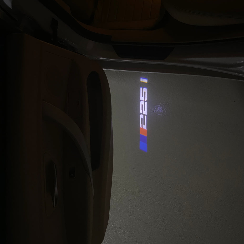 ÉCLAIRAGE DE PROJECTEUR BMW M3 LOGO Nr.24 (quantité 1 = 1 jeux / 2 feux de porte)