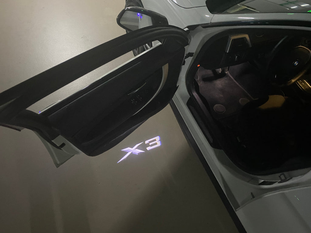 ÉCLAIRAGE DE PROJECTEUR BMW M3 LOGO Nr.24 (quantité 1 = 1 jeux / 2 feux de porte)