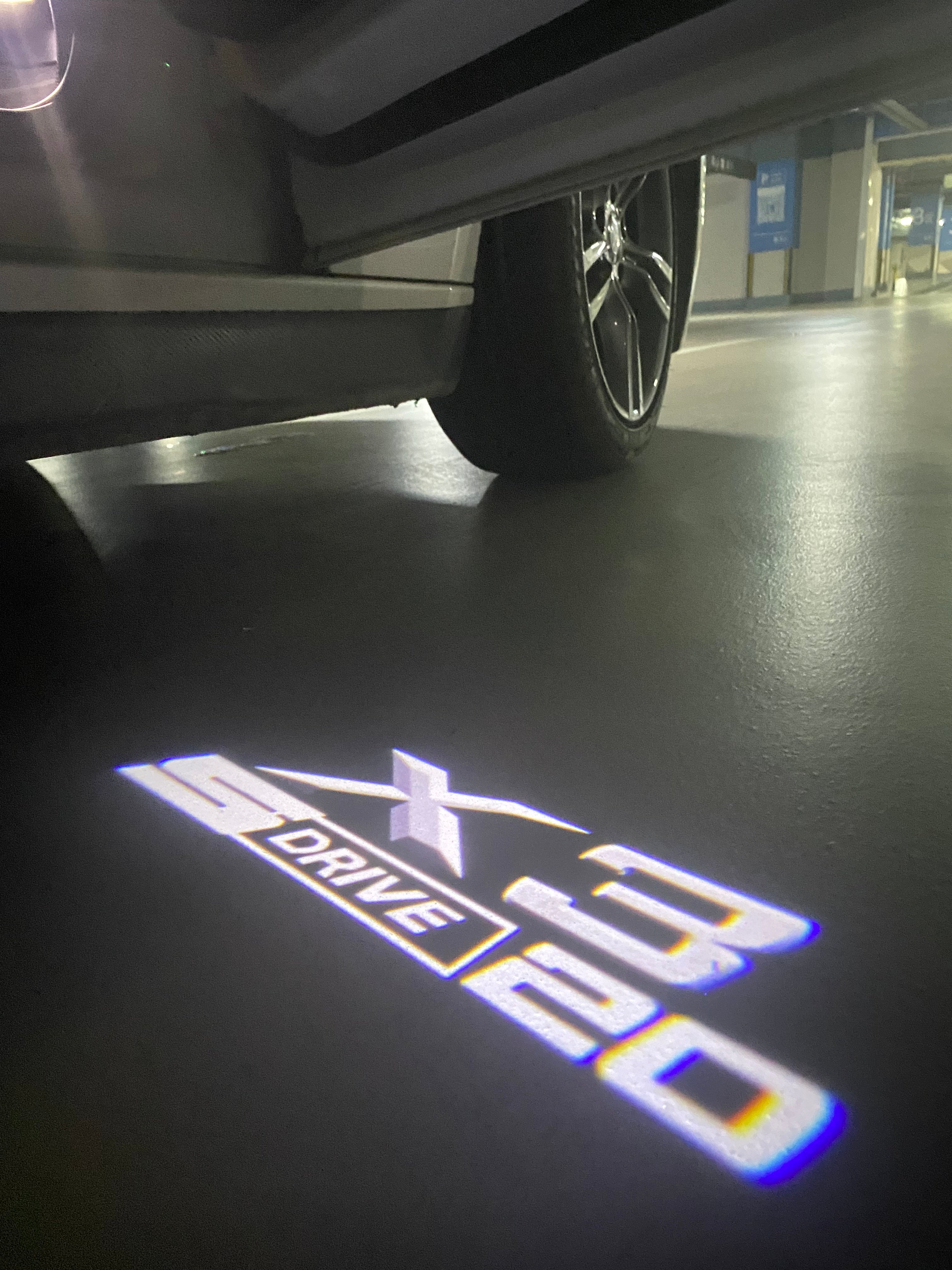 LUCES DE PROYECTOR DEL LOGOTIPO BMW M3 Nr.24 (cantidad 1 = 1 juegos / 2 luces de puerta)