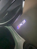 ÉCLAIRAGE DE PROJECTEUR BMW M3 LOGO Nr.24 (quantité 1 = 1 jeux / 2 feux de porte)