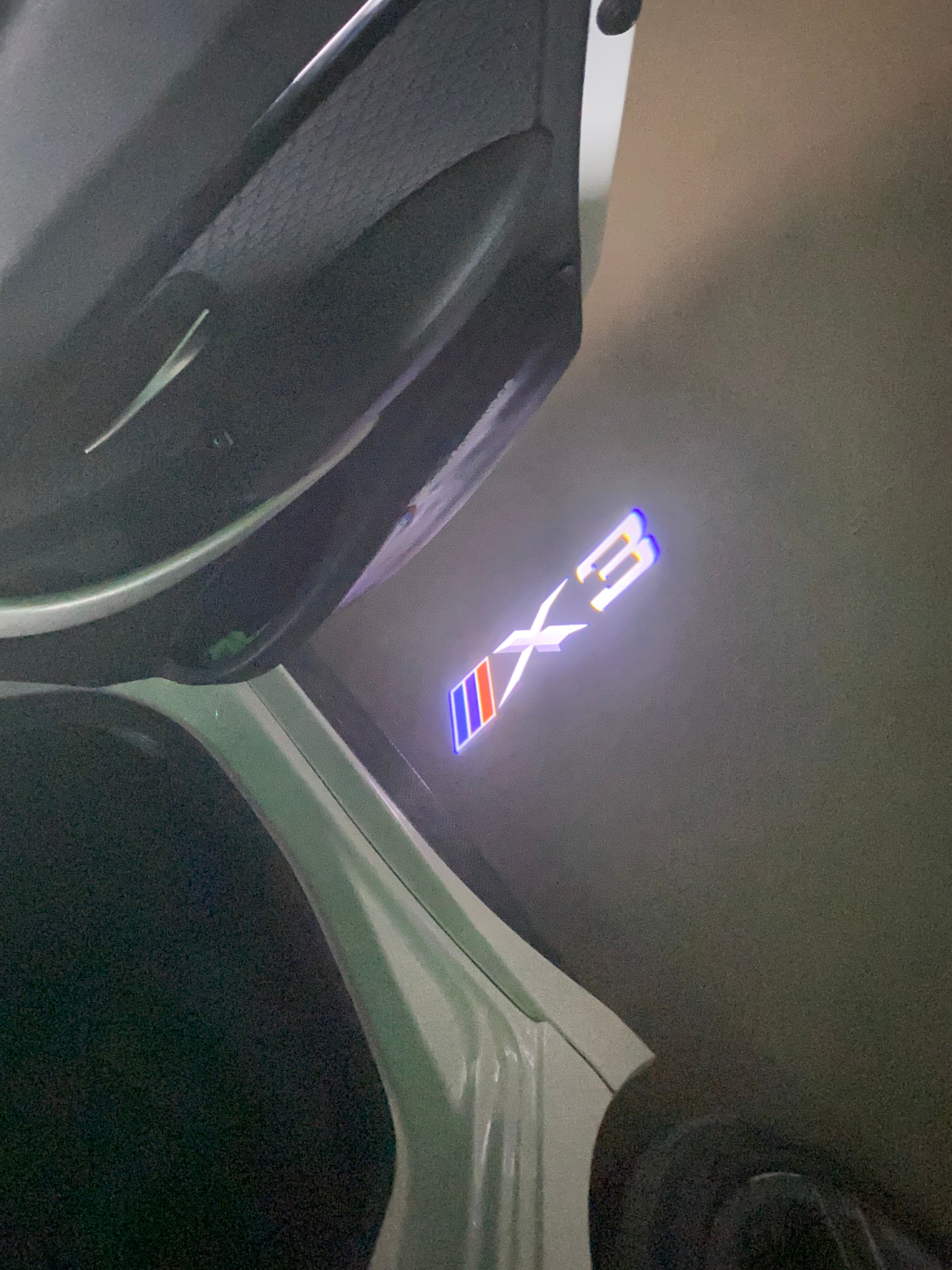 LUCES DE PROYECTOR DEL LOGOTIPO BMW M3 Nr.24 (cantidad 1 = 1 juegos / 2 luces de puerta)