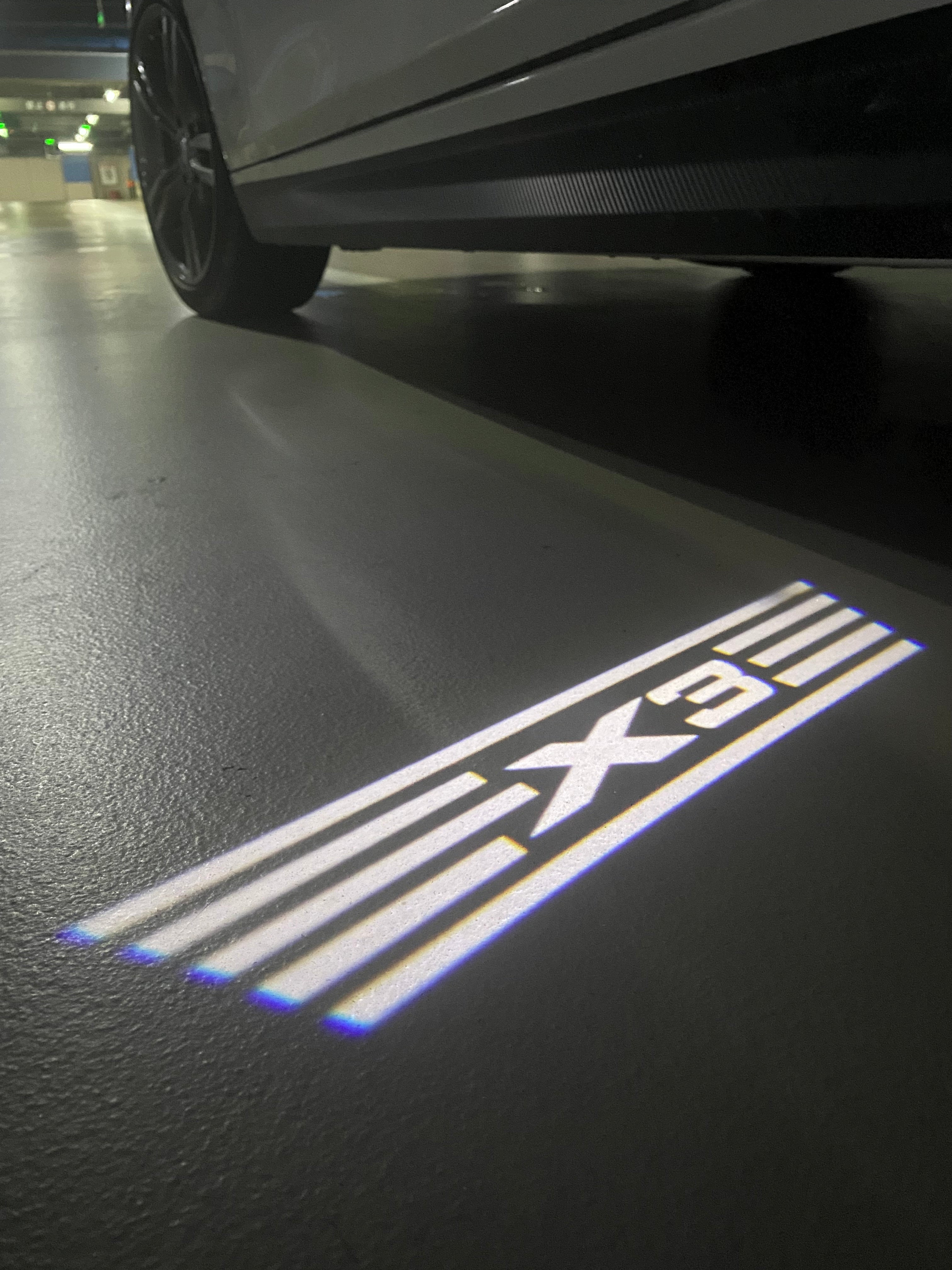 LUCES DE PROYECTOR DEL LOGOTIPO BMW M3 Nr.24 (cantidad 1 = 1 juegos / 2 luces de puerta)