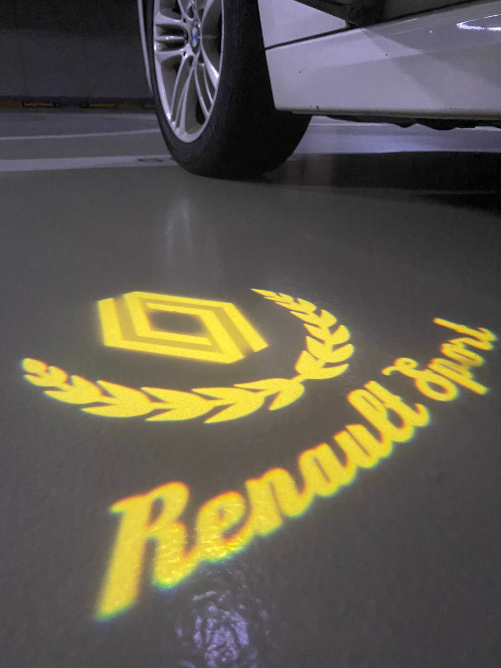 LUCES ABT LOGO PROJECROTR Nr.123 (cantidad 1 = 2 película con logotipo y 2 luces de puerta)