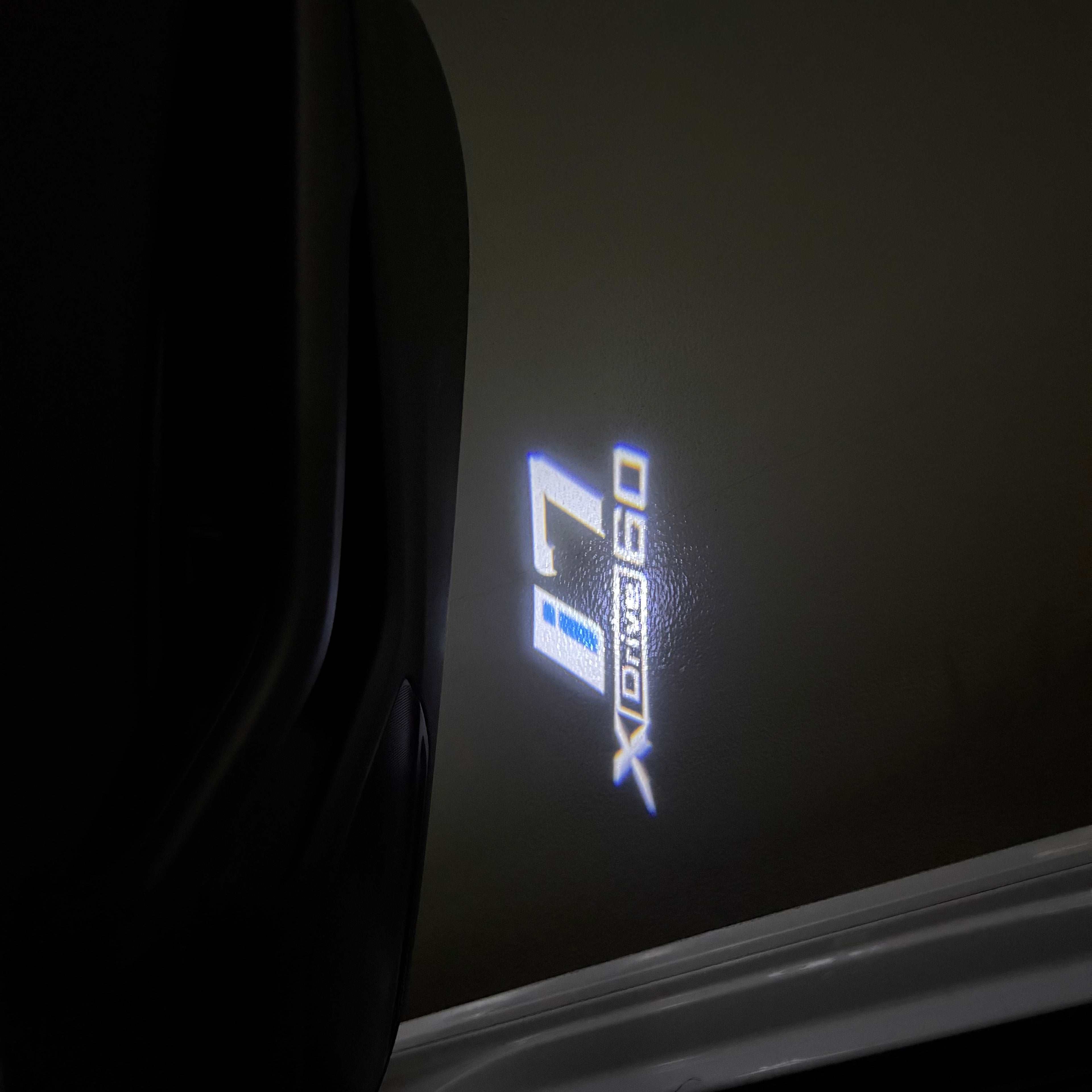 LUCES DE PROYECTOR DEL LOGOTIPO BMW M3 Nr.24 (cantidad 1 = 1 juegos / 2 luces de puerta)