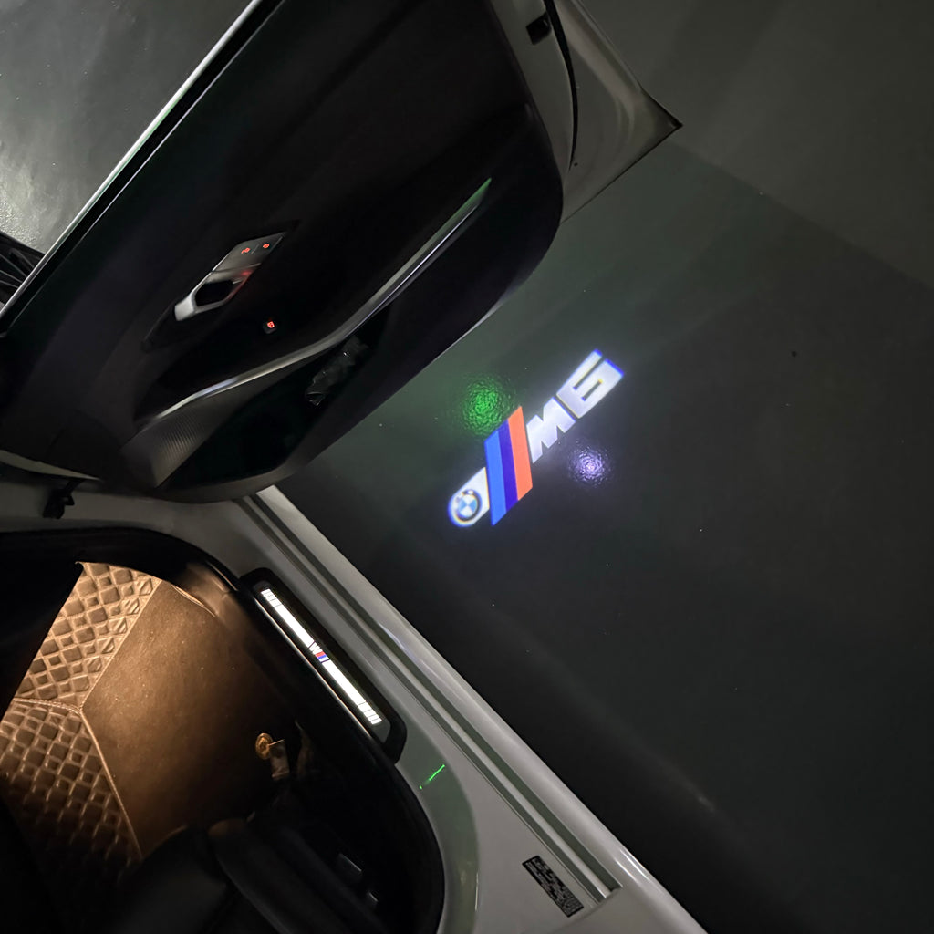 ÉCLAIRAGE DE PROJECTEUR BMW M3 LOGO Nr.24 (quantité 1 = 1 jeux / 2 feux de porte)