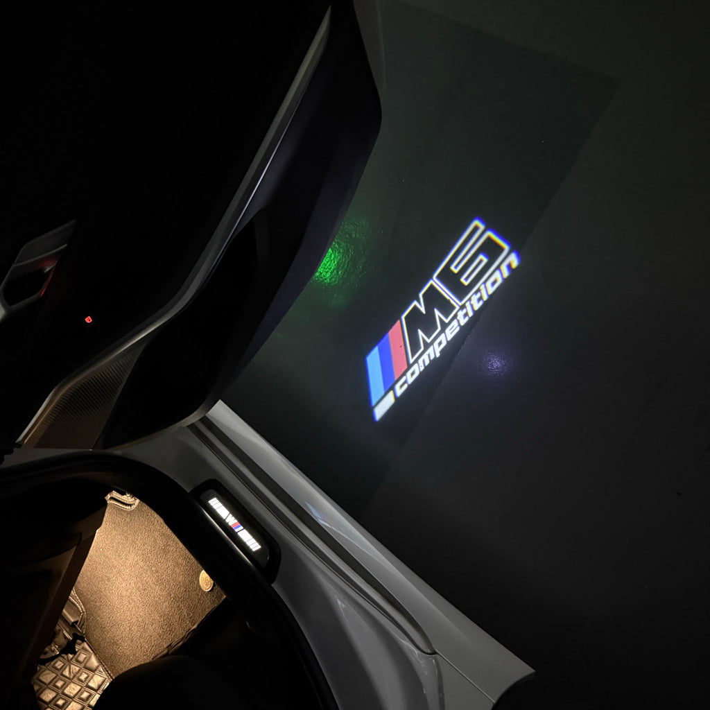 ÉCLAIRAGE DE PROJECTEUR BMW M3 LOGO Nr.24 (quantité 1 = 1 jeux / 2 feux de porte)