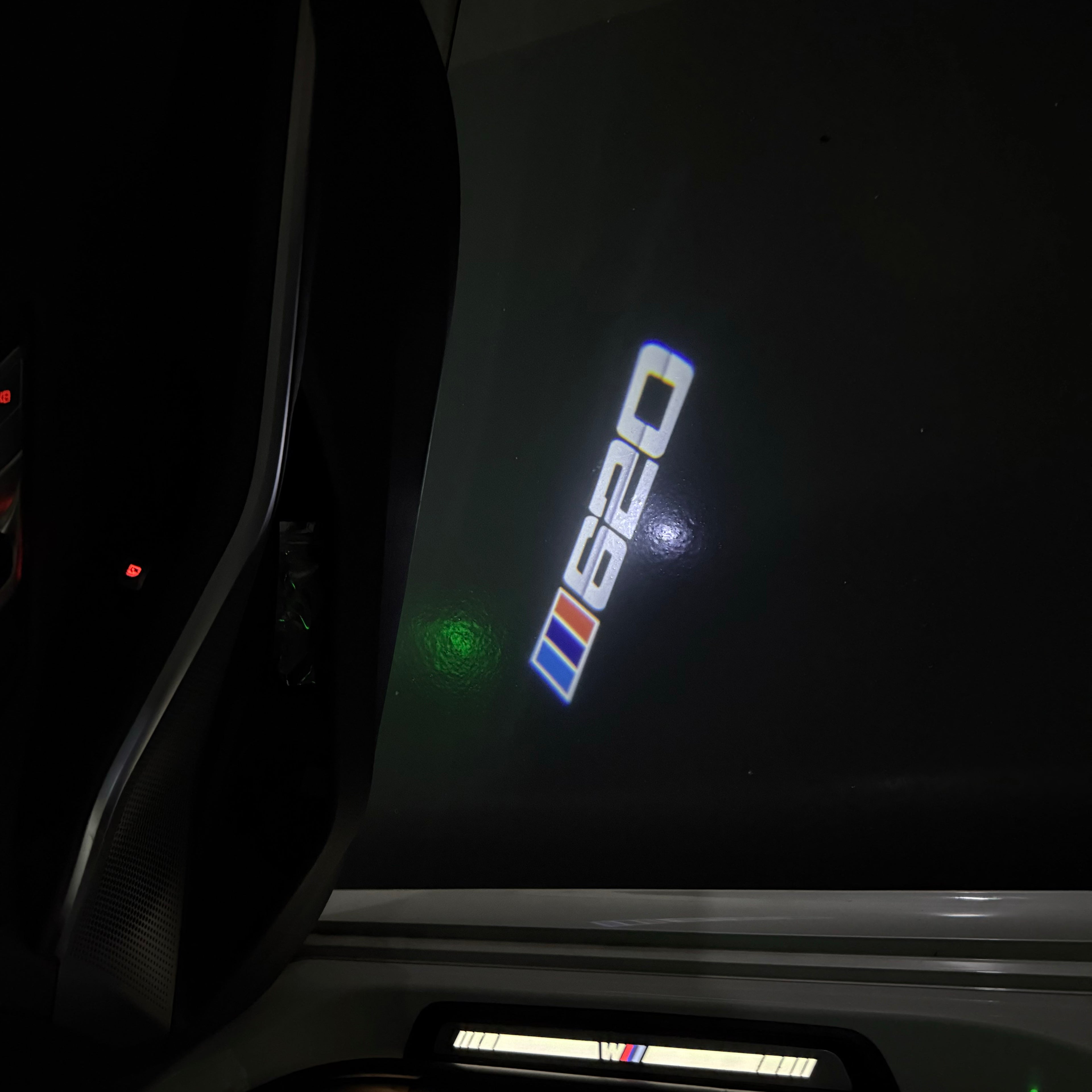 LUCES DE PROYECTOR DEL LOGOTIPO BMW M3 Nr.24 (cantidad 1 = 1 juegos / 2 luces de puerta)