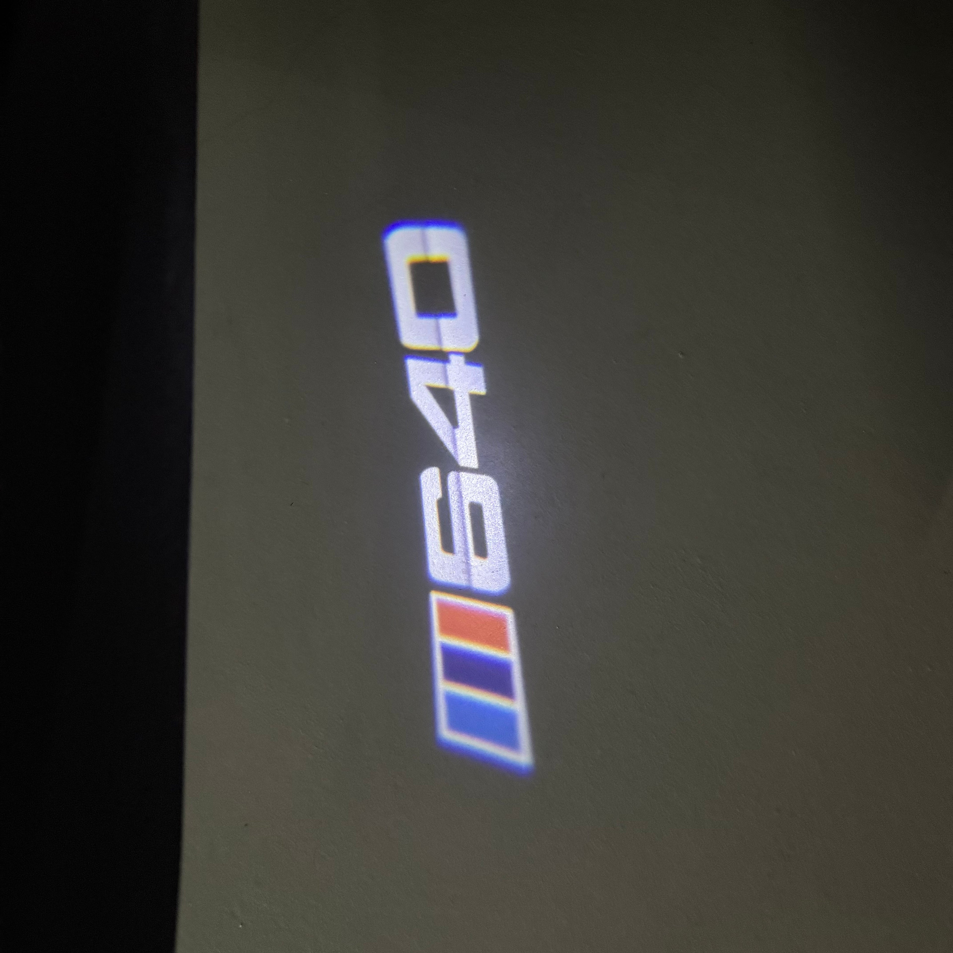 LUCES DE PROYECTOR DEL LOGOTIPO BMW M3 Nr.24 (cantidad 1 = 1 juegos / 2 luces de puerta)