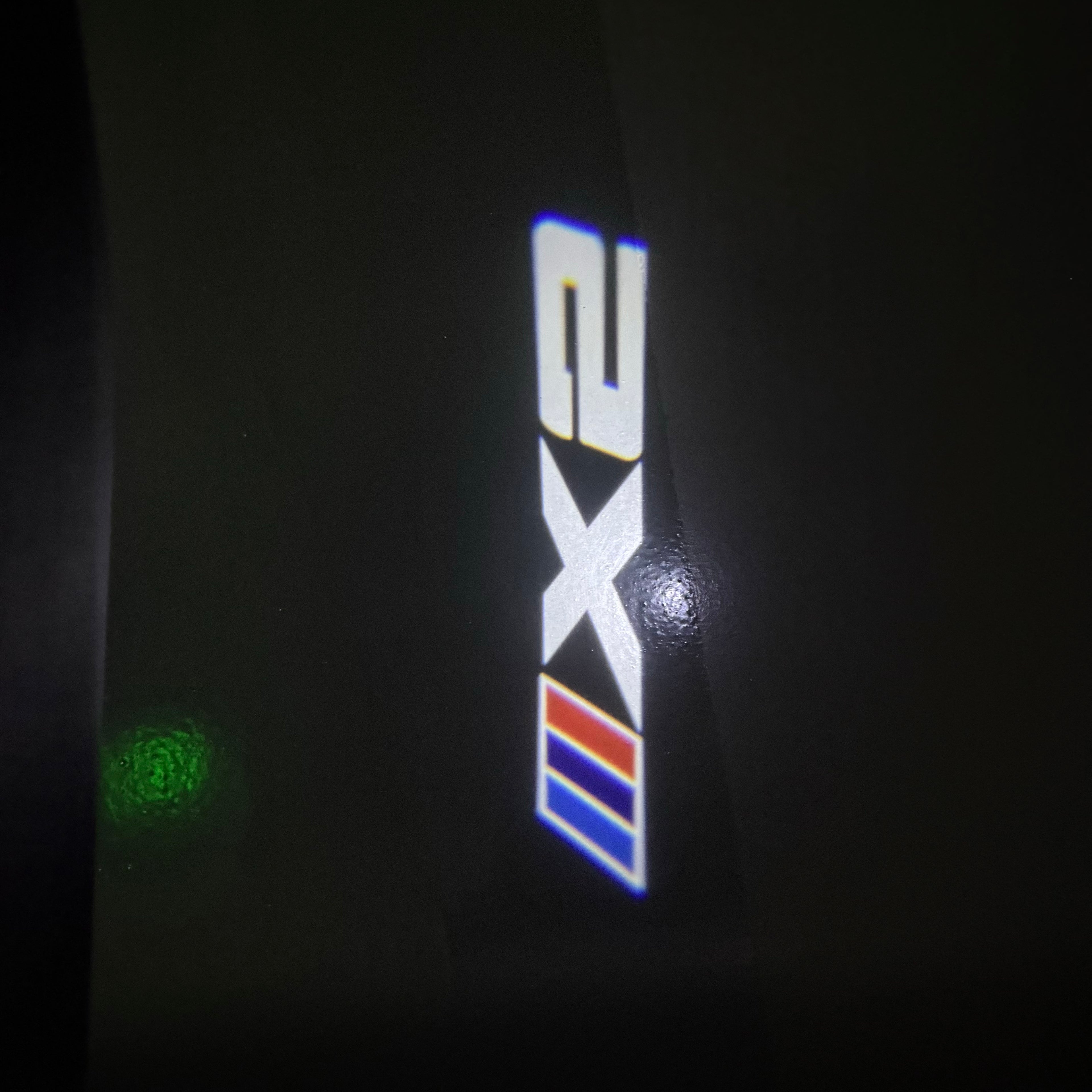 LUCES DE PROYECTOR DEL LOGOTIPO BMW M3 Nr.24 (cantidad 1 = 1 juegos / 2 luces de puerta)