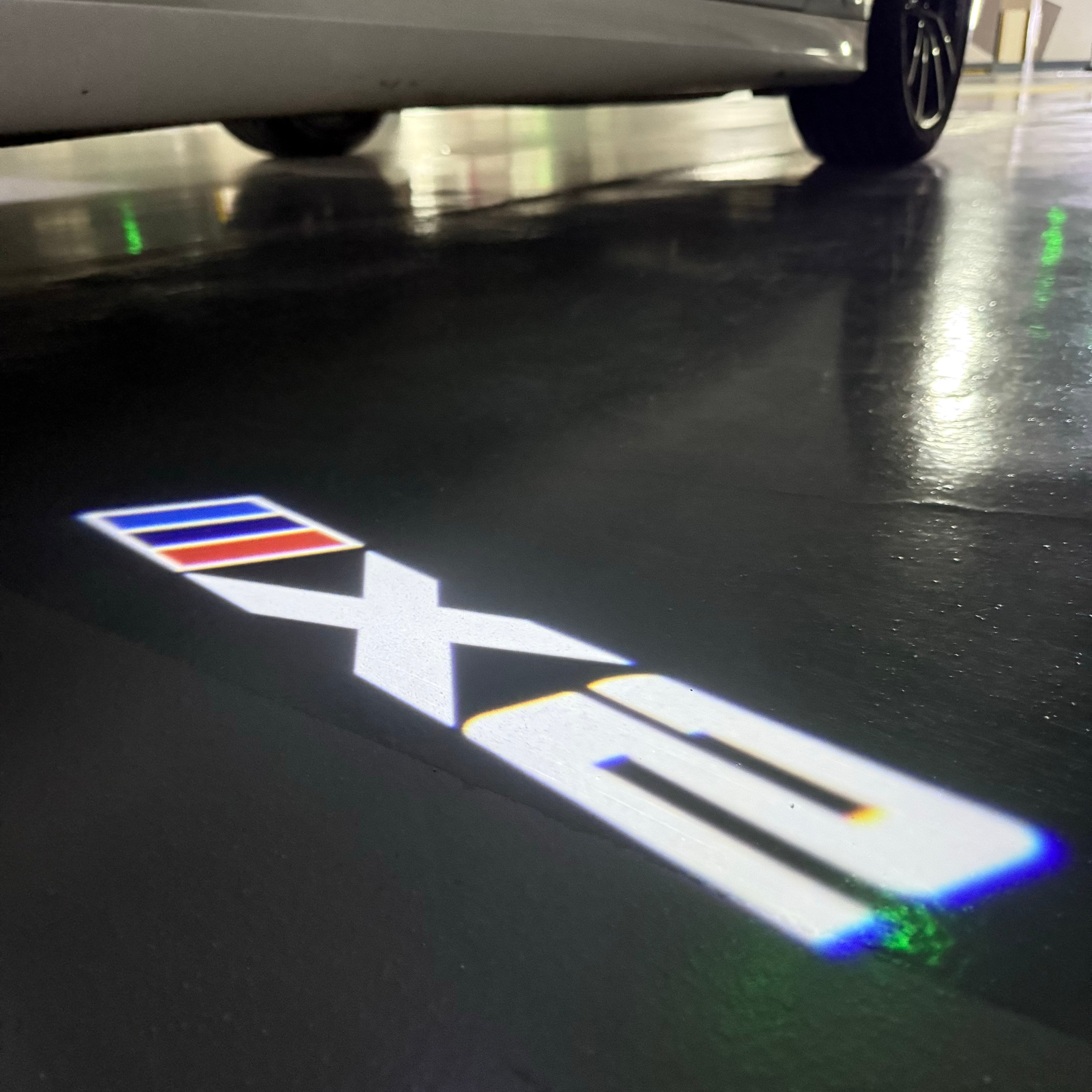 LUCES DE PROYECTOR DEL LOGOTIPO BMW M3 Nr.24 (cantidad 1 = 1 juegos / 2 luces de puerta)