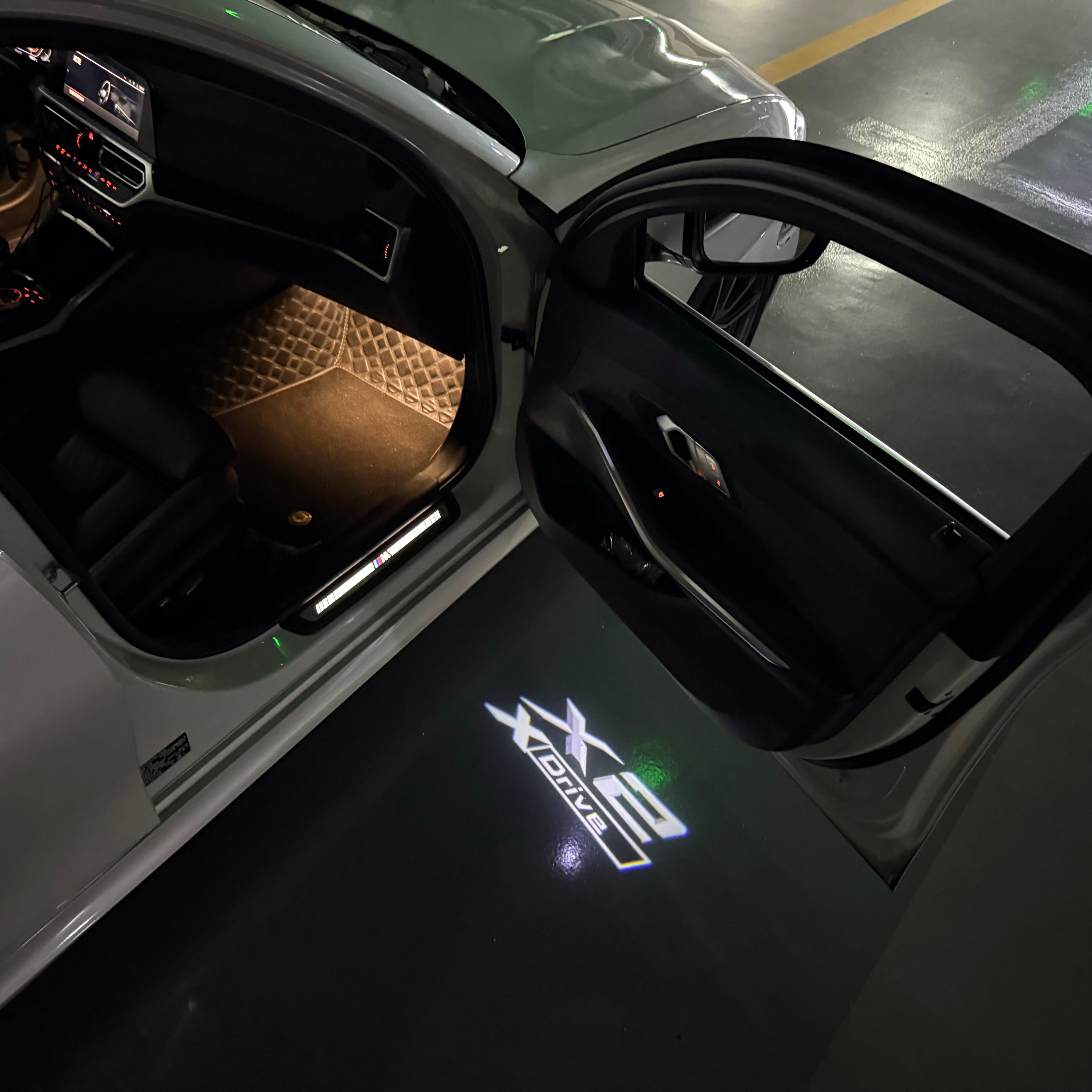 LUCES DE PROYECTOR DEL LOGOTIPO BMW M3 Nr.24 (cantidad 1 = 1 juegos / 2 luces de puerta)