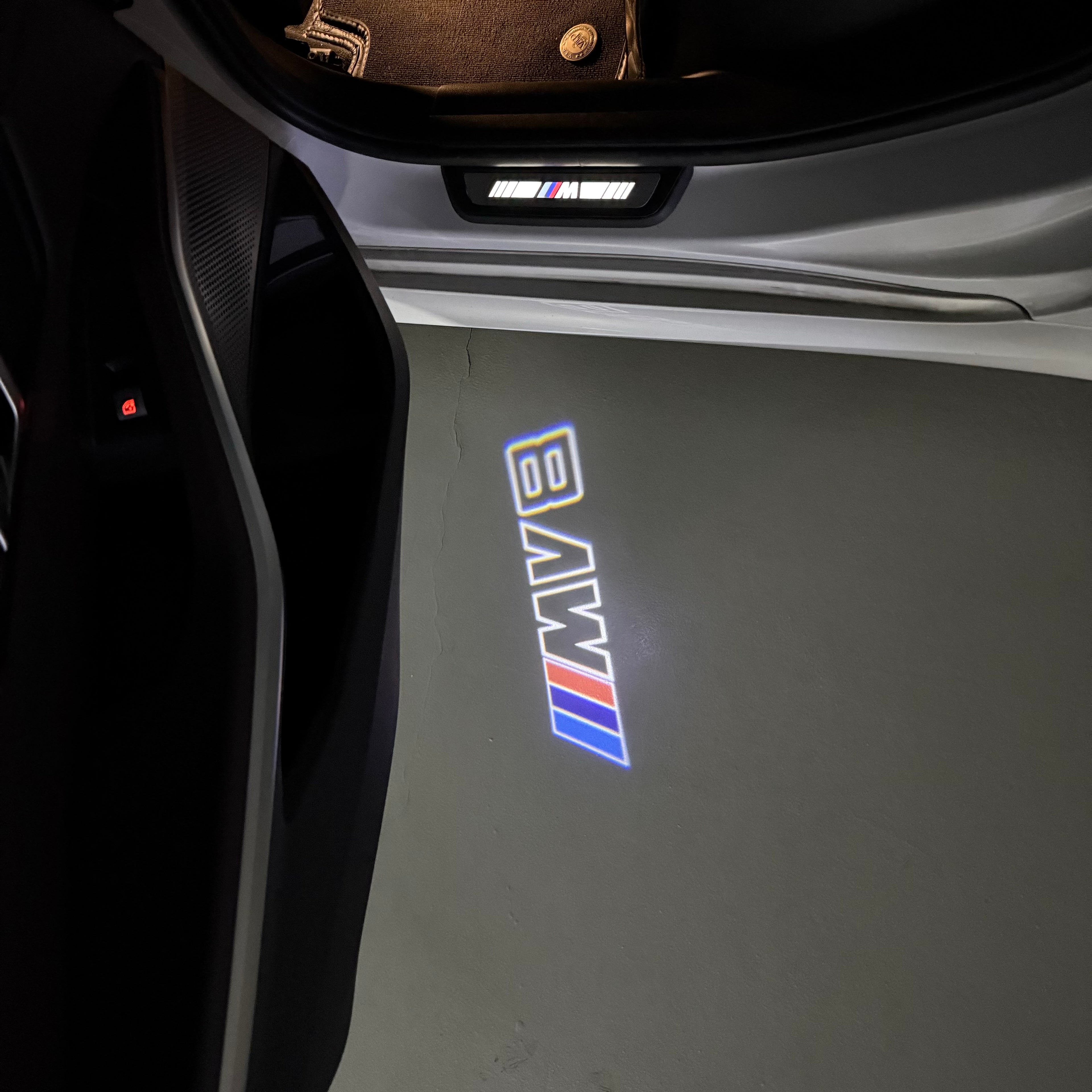LUCES DE PROYECTOR DEL LOGOTIPO BMW M3 Nr.24 (cantidad 1 = 1 juegos / 2 luces de puerta)