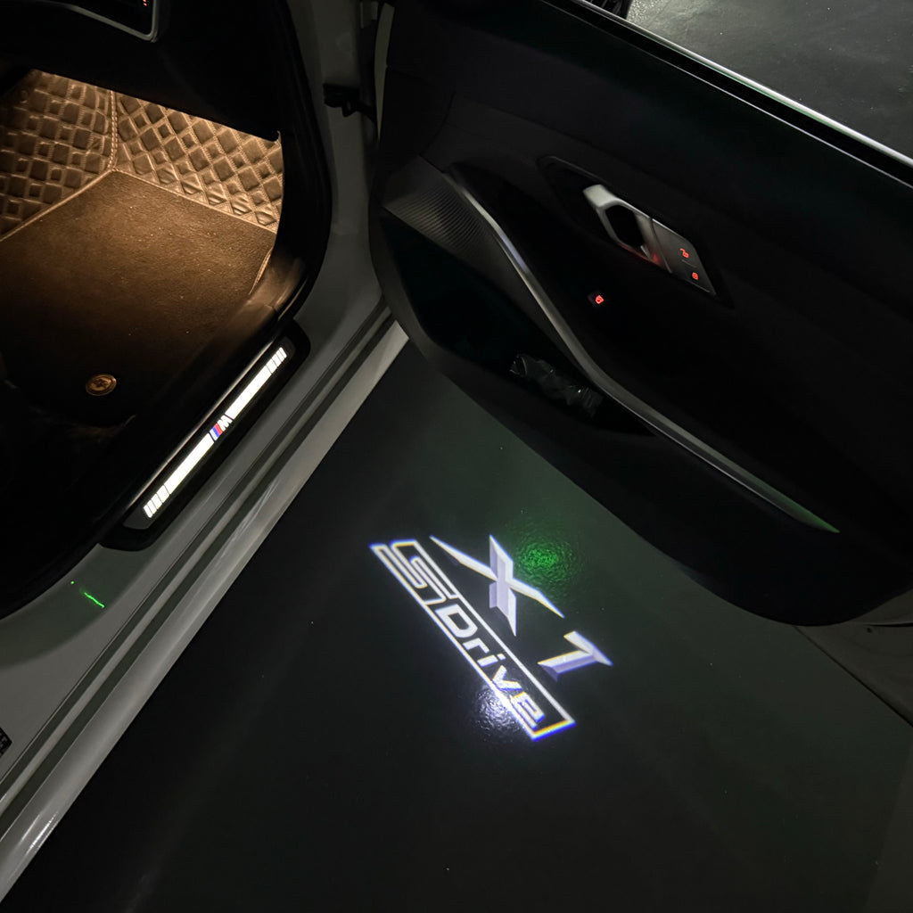 ÉCLAIRAGE DE PROJECTEUR BMW M3 LOGO Nr.24 (quantité 1 = 1 jeux / 2 feux de porte)