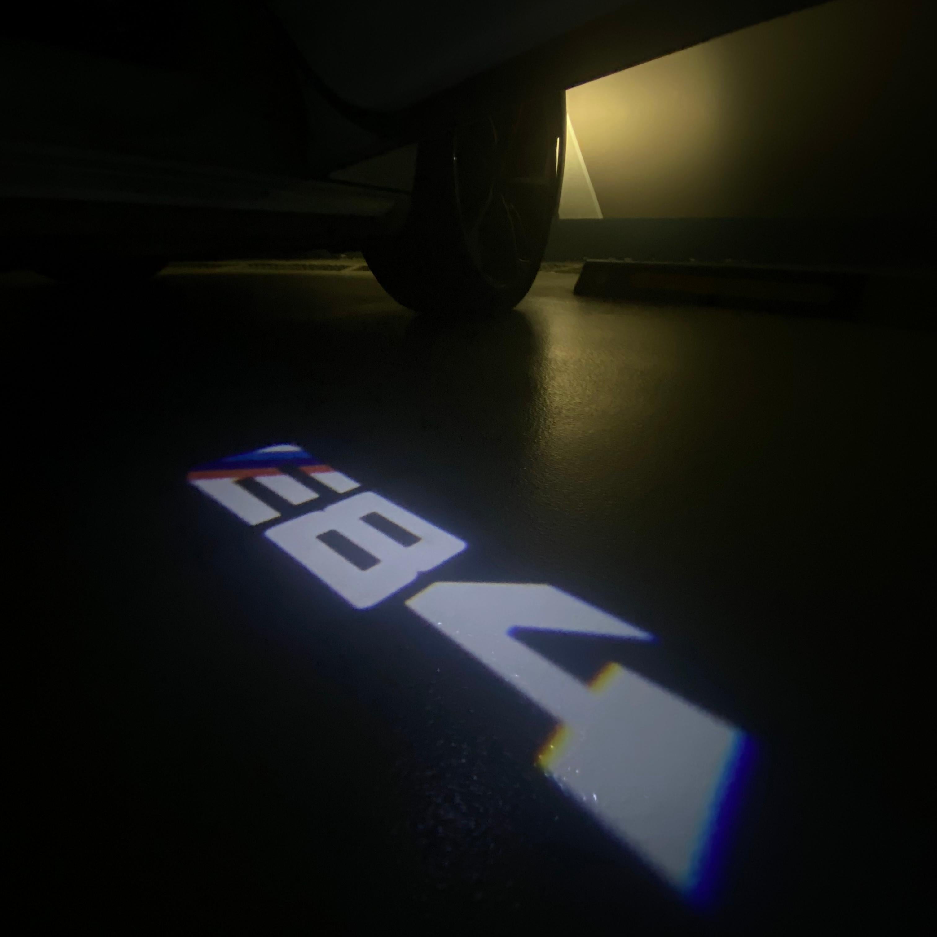 LUCES DE PROYECTOR DEL LOGOTIPO BMW M3 Nr.24 (cantidad 1 = 1 juegos / 2 luces de puerta)