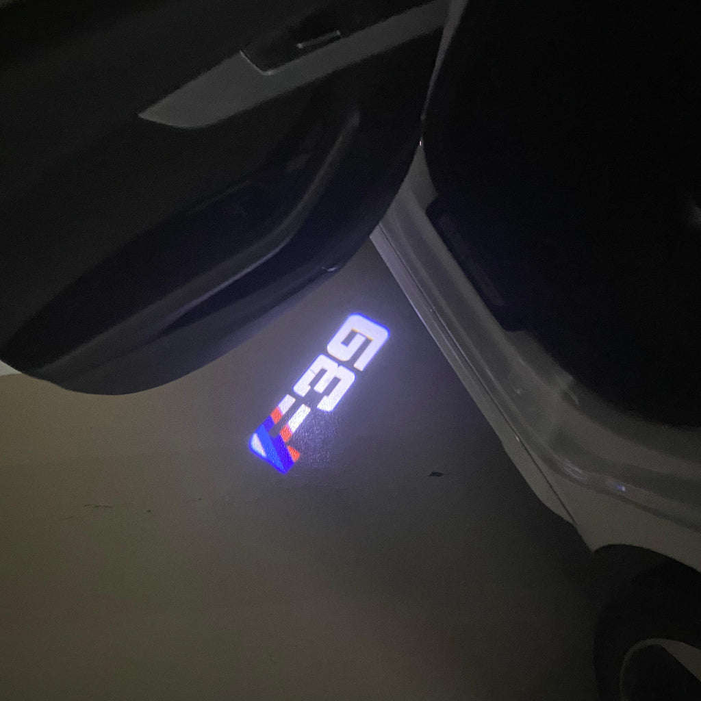 ÉCLAIRAGE DE PROJECTEUR BMW M3 LOGO Nr.24 (quantité 1 = 1 jeux / 2 feux de porte)