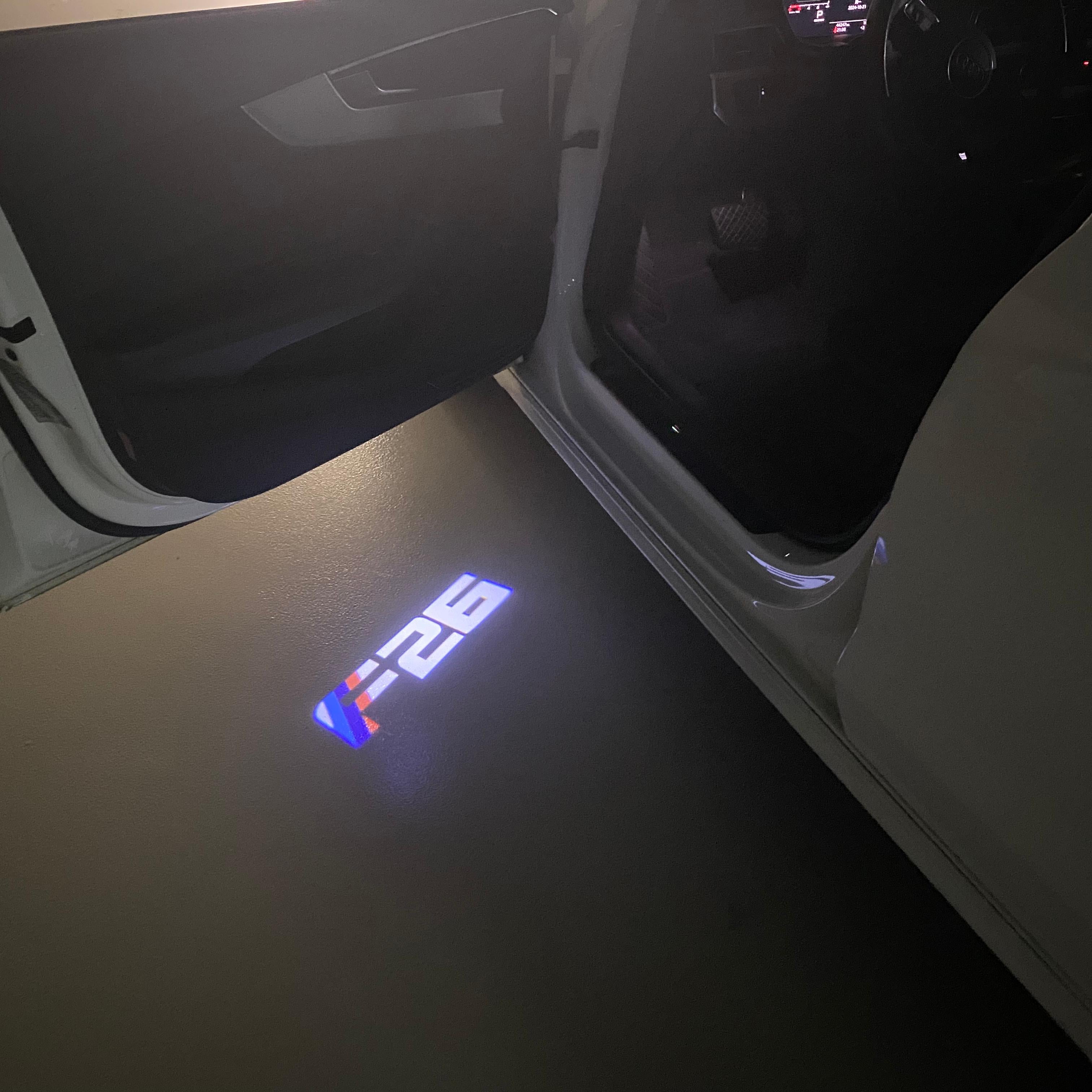 BMW M3 LOGO PROJECTOT LIGHTS Nr.24 (Menge 1 = 1 Sets/2 Türleuchten)