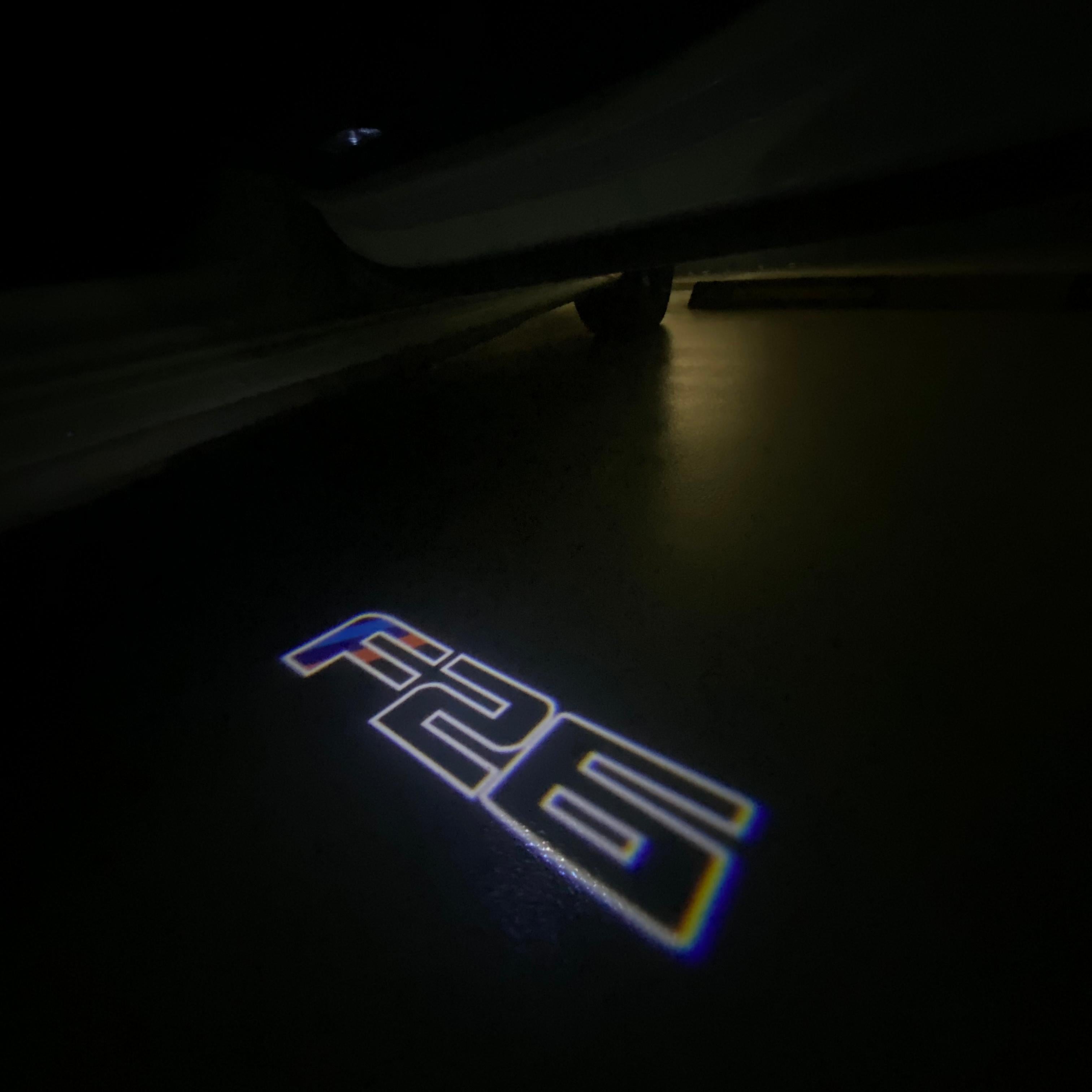 BMW M3 LOGO PROJECTOT LIGHTS Nr.24 (Menge 1 = 1 Sets/2 Türleuchten)