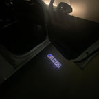 BMW M3 LOGO PROJECTOR LIGHTS Nr.24 (الكمية 1 = 1 مجموعة / 2 أضواء باب)