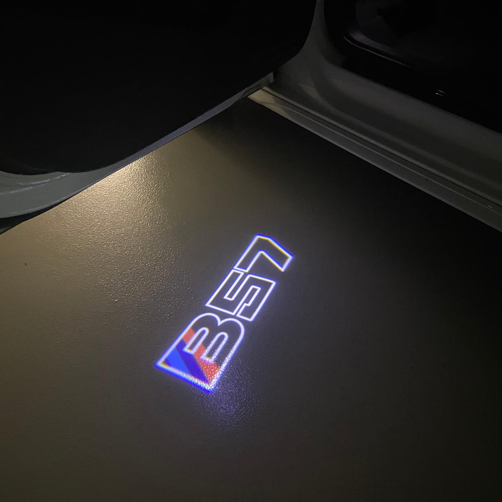 LUCES DE PROYECTOR DEL LOGOTIPO BMW M3 Nr.24 (cantidad 1 = 1 juegos / 2 luces de puerta)