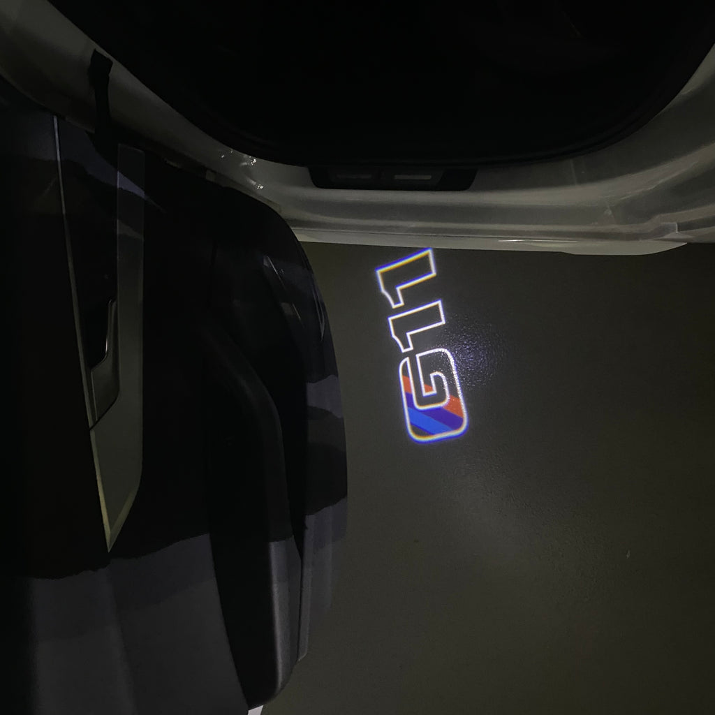 ÉCLAIRAGE DE PROJECTEUR BMW M3 LOGO Nr.24 (quantité 1 = 1 jeux / 2 feux de porte)