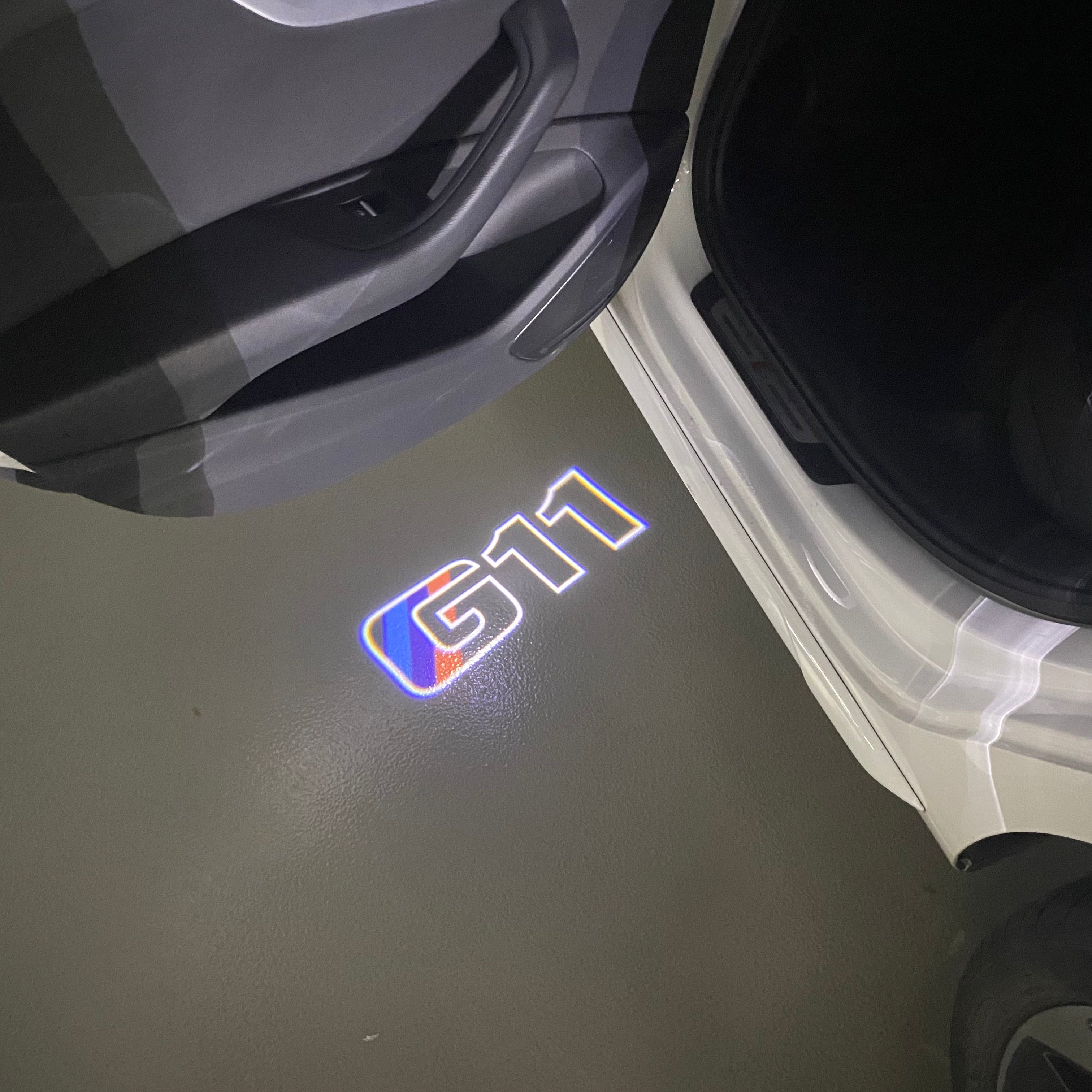 LUCES DE PROYECTOR DEL LOGOTIPO BMW M3 Nr.24 (cantidad 1 = 1 juegos / 2 luces de puerta)
