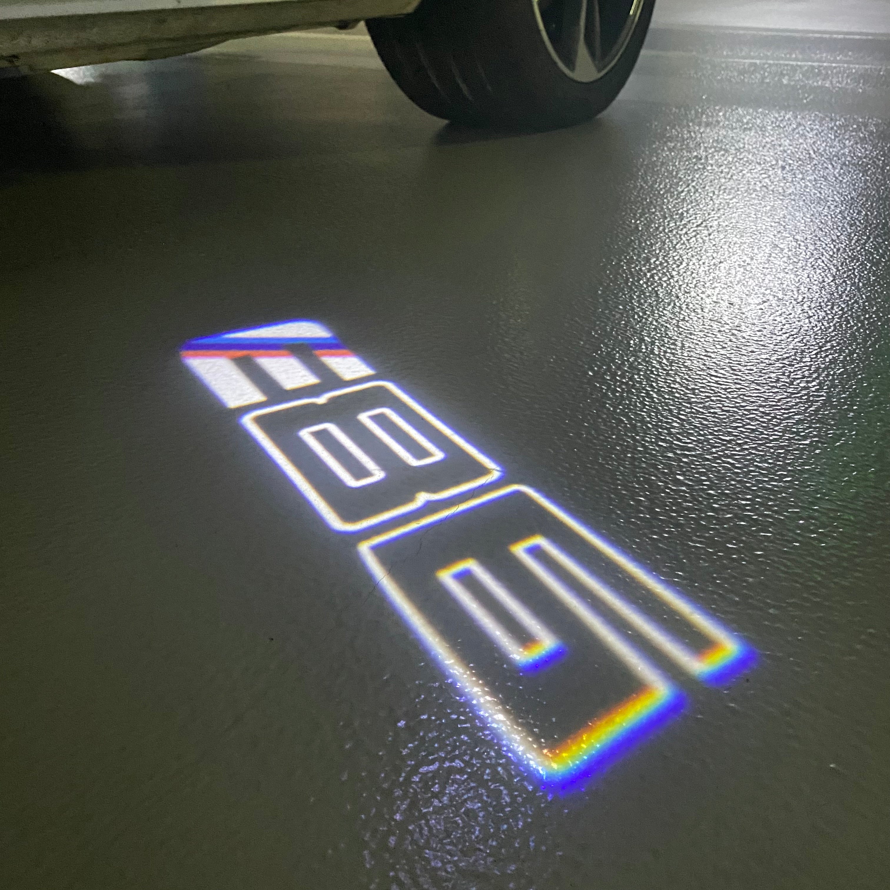 LUCES DE PROYECTOR DEL LOGOTIPO BMW M3 Nr.24 (cantidad 1 = 1 juegos / 2 luces de puerta)